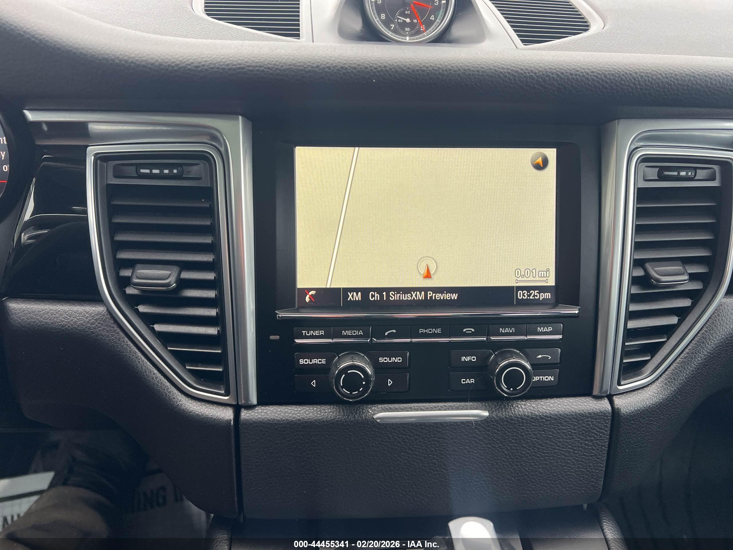 PORSCHE MACAN image 6