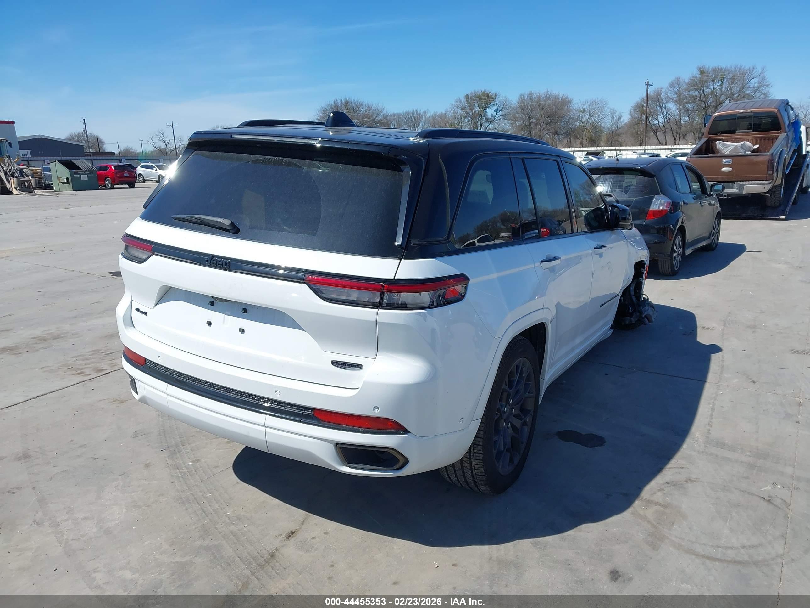 JEEP GRAND image 4