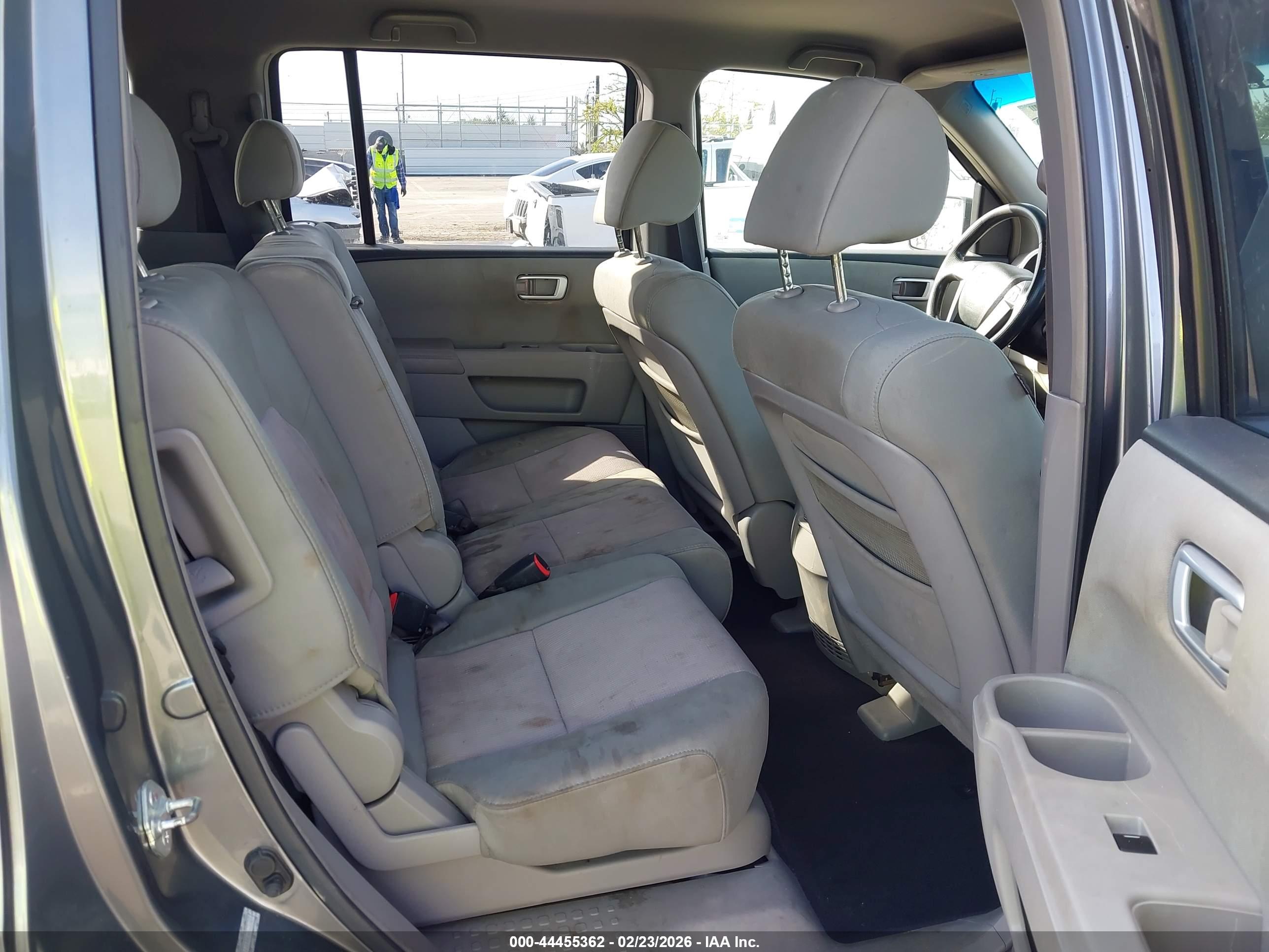 HONDA PILOT image 8
