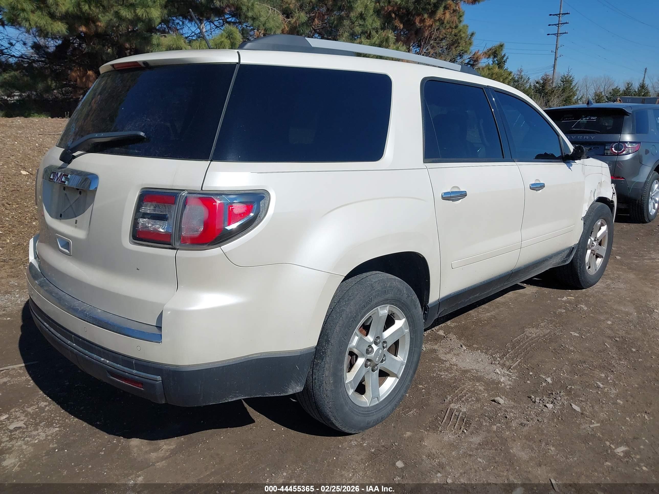 GMC ACADIA image 4