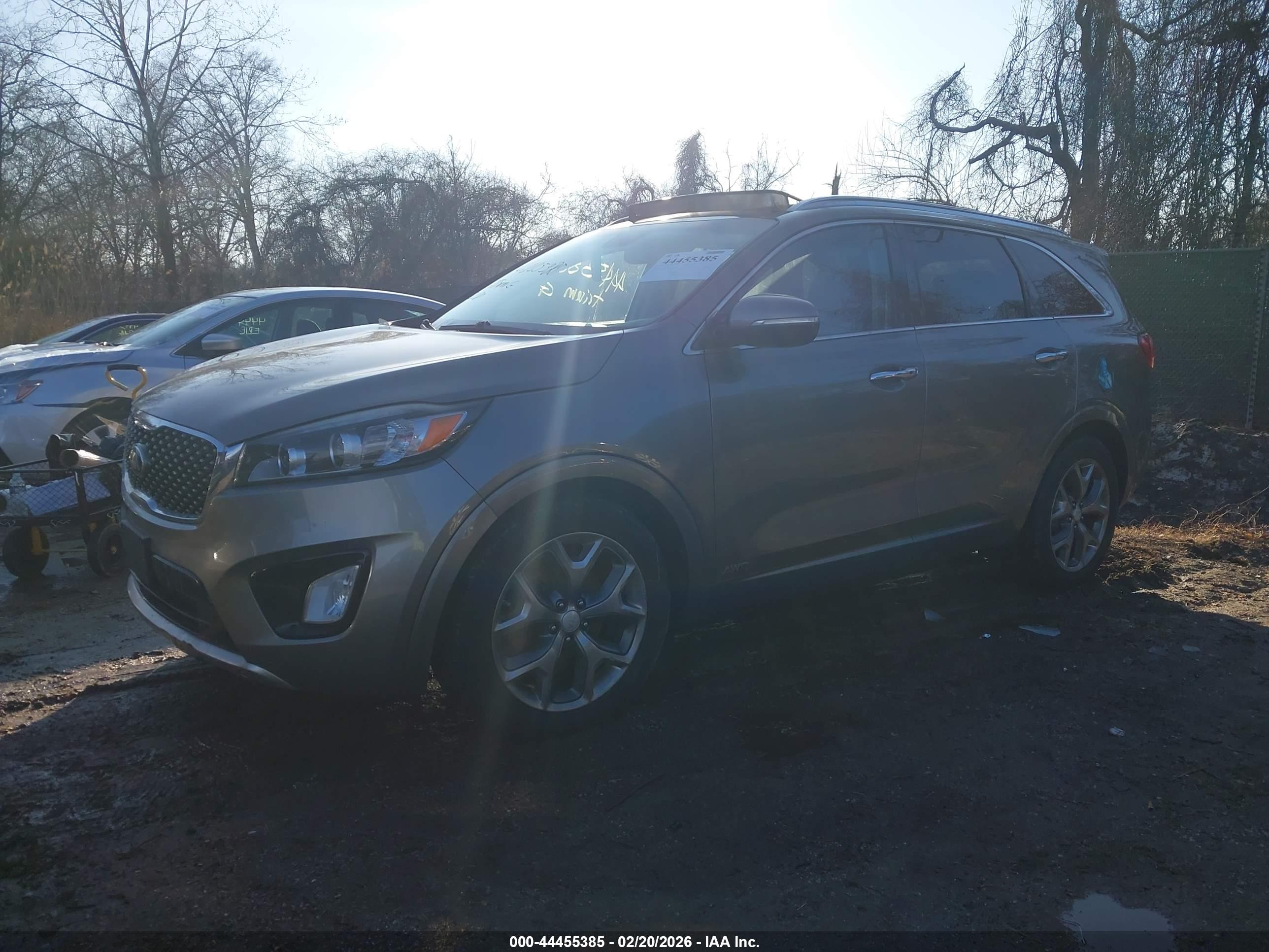 KIA SORENTO image 2