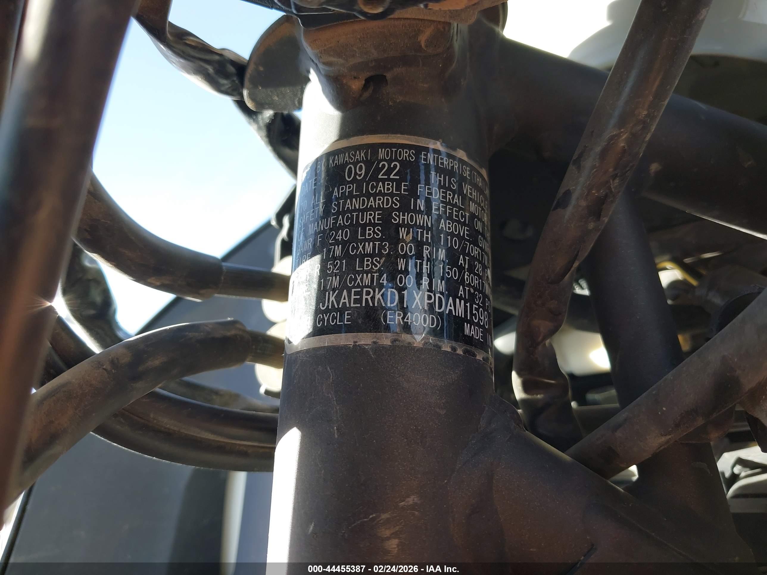 KAWASAKI ER400 image 10