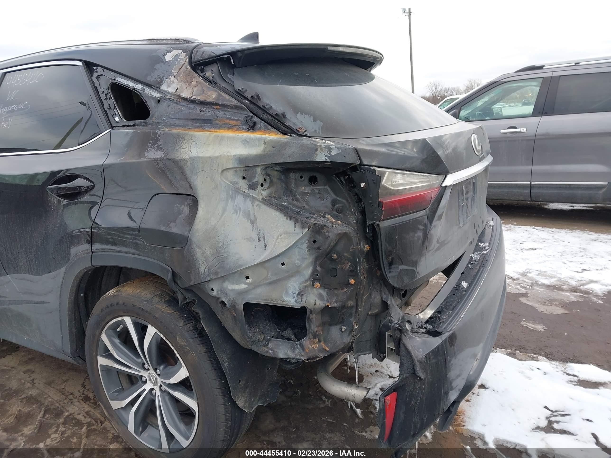 LEXUS RX image 6