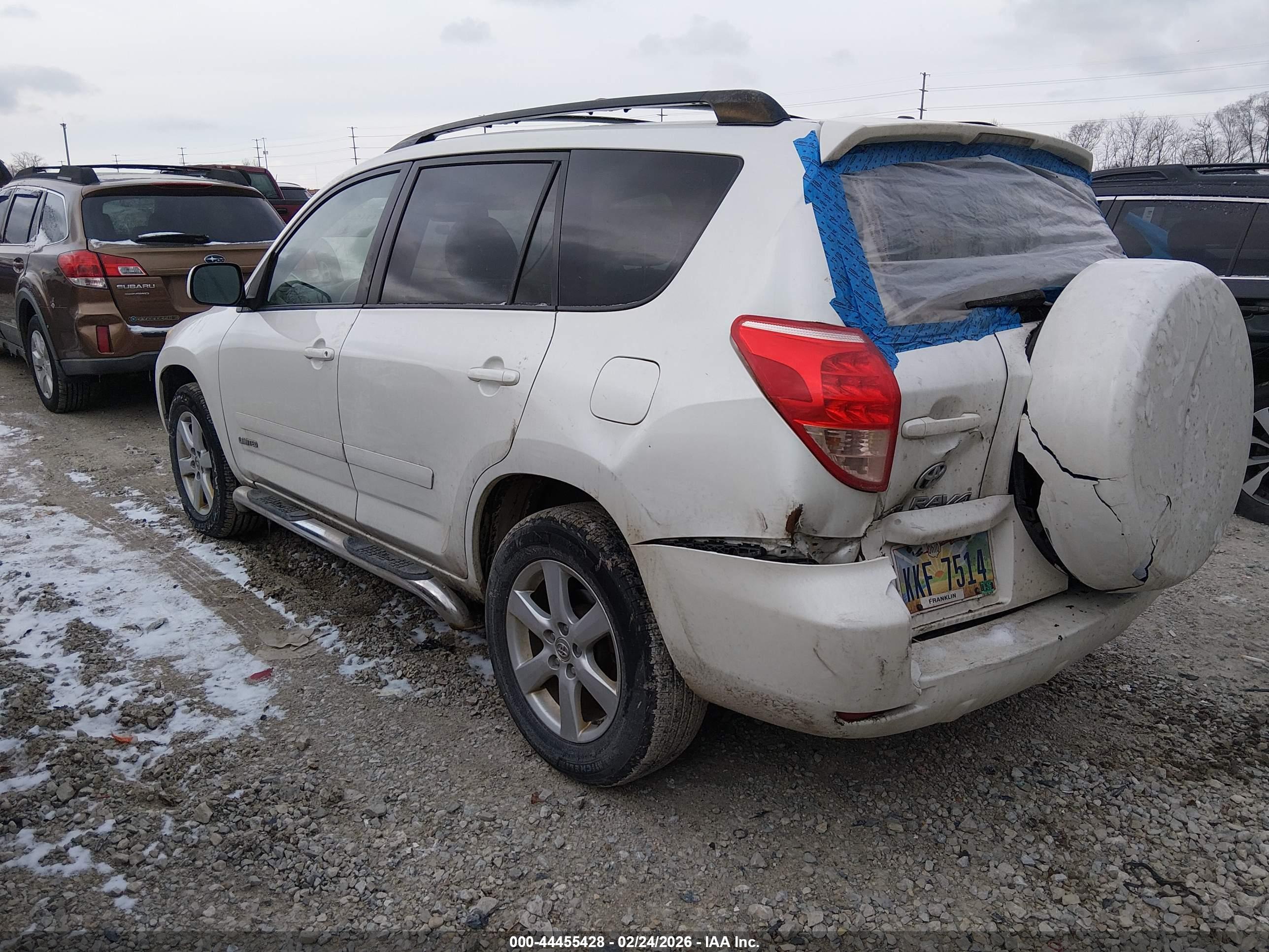 TOYOTA RAV4 image 3