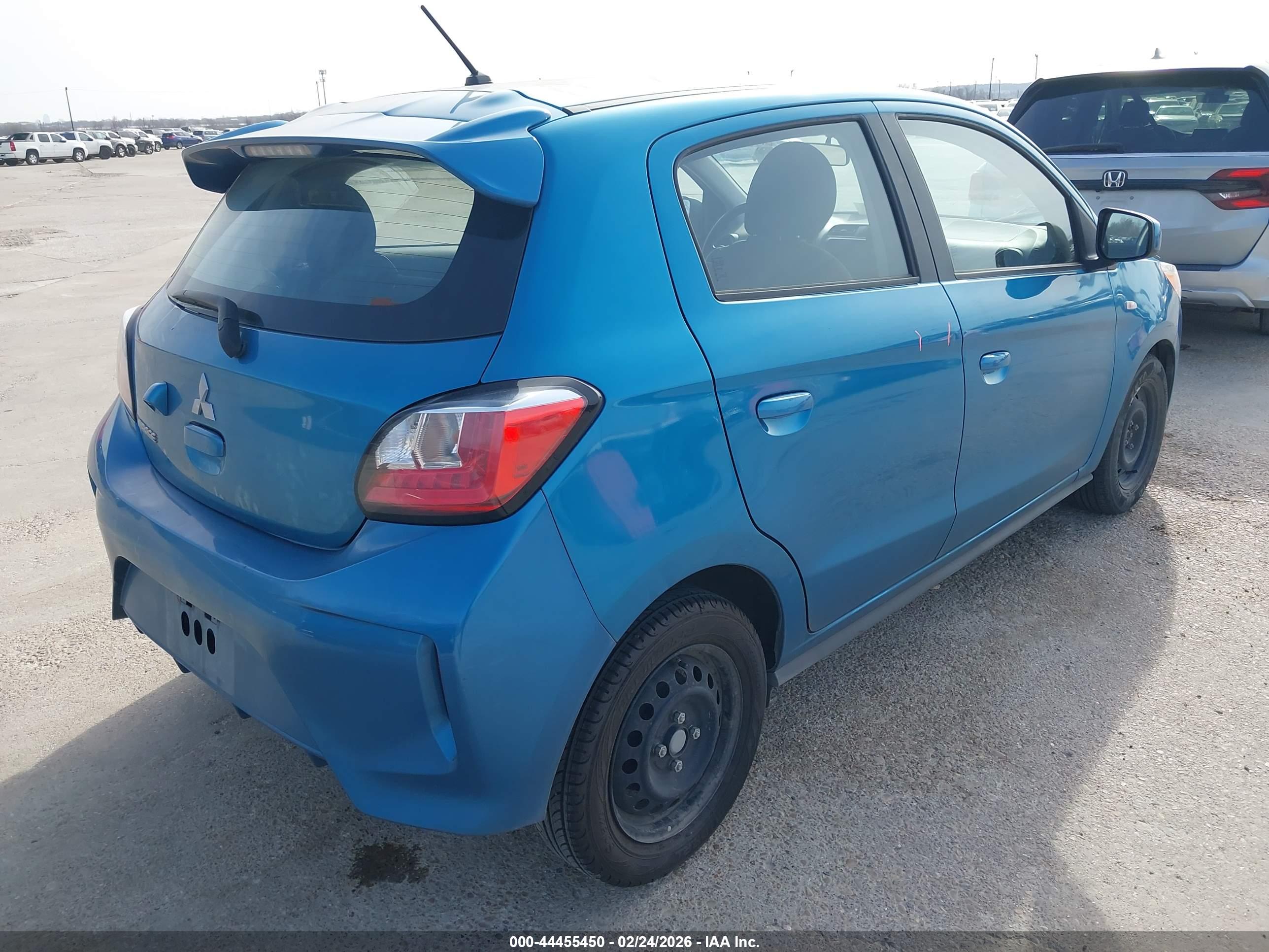 MITSUBISHI MIRAGE image 4