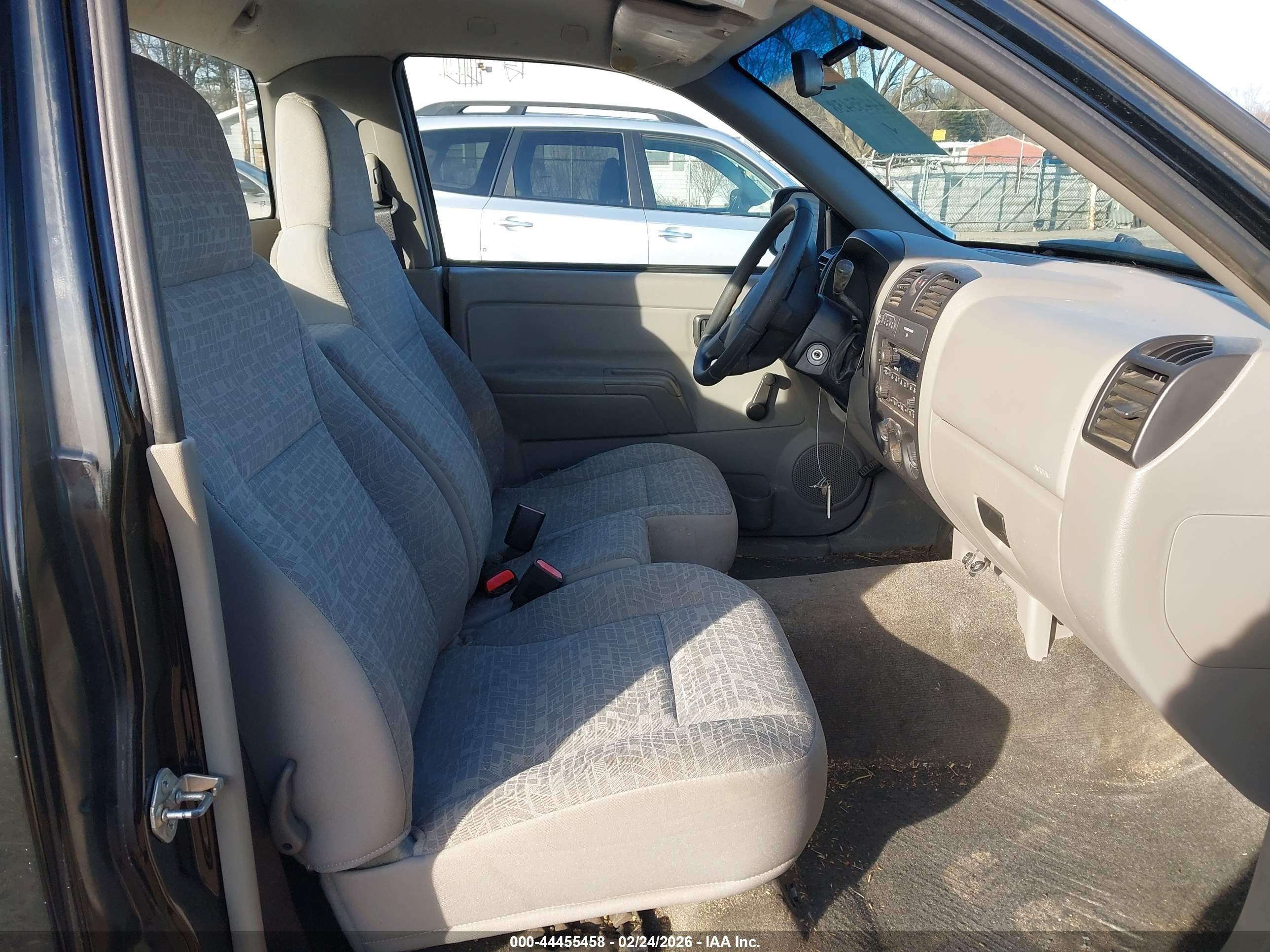 CHEVROLET COLORADO image 5