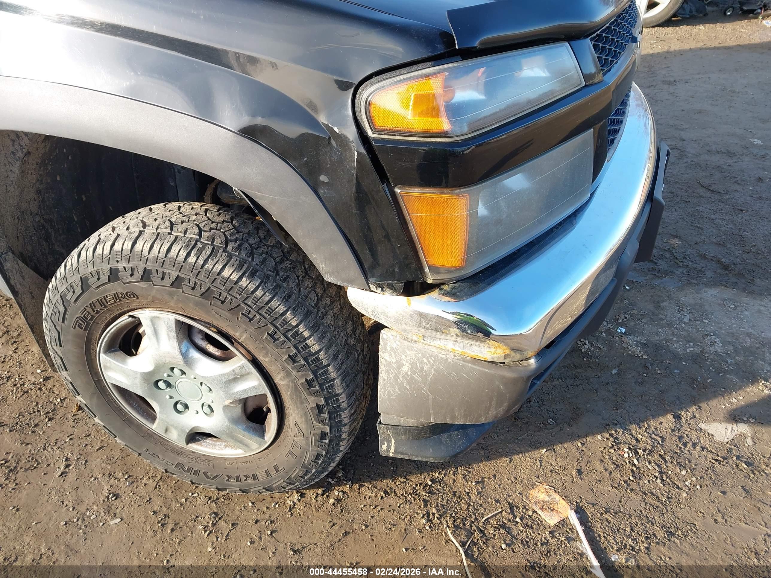 CHEVROLET COLORADO image 6
