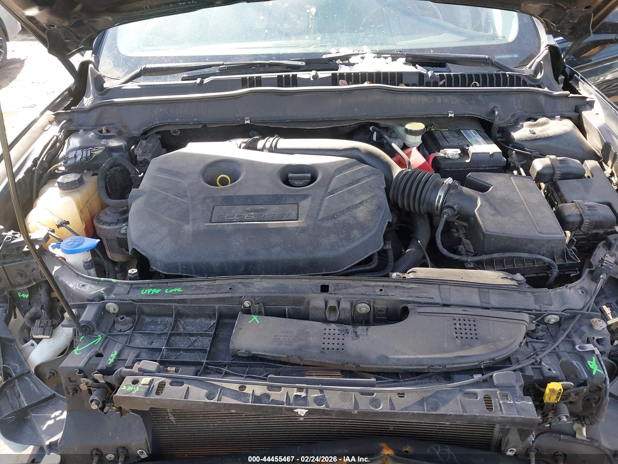 FORD FUSION image 10