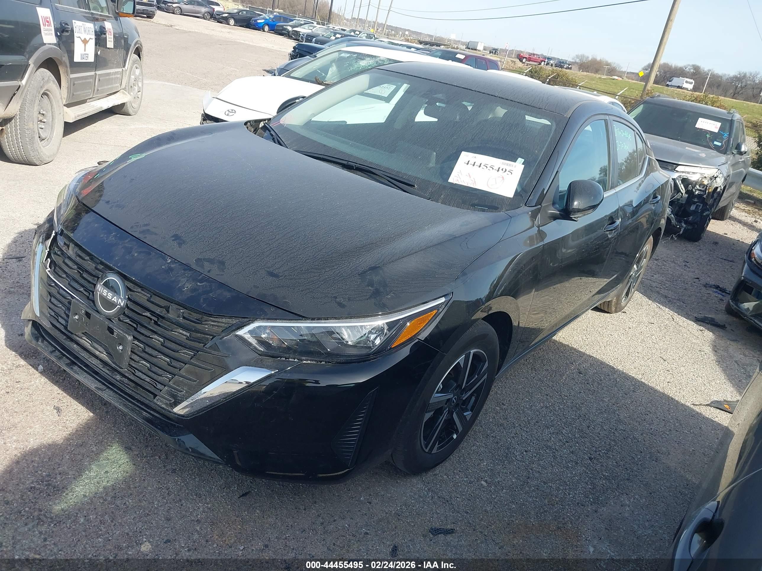 NISSAN SENTRA image 2