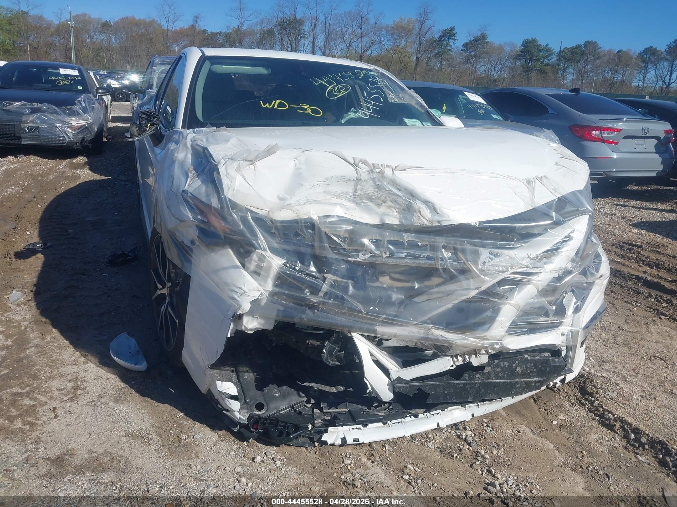 TOYOTA CAMRY image 6