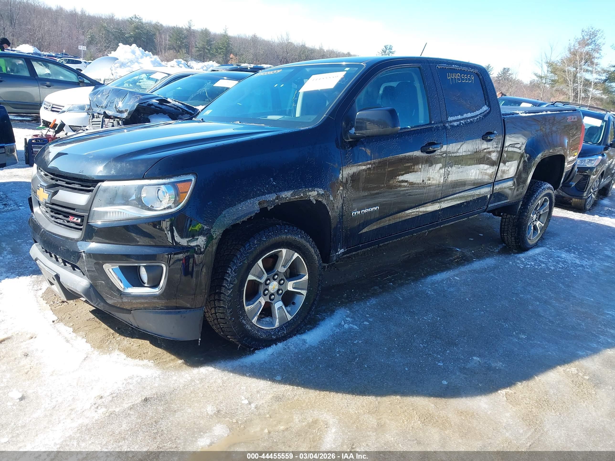 CHEVROLET COLORADO image 2