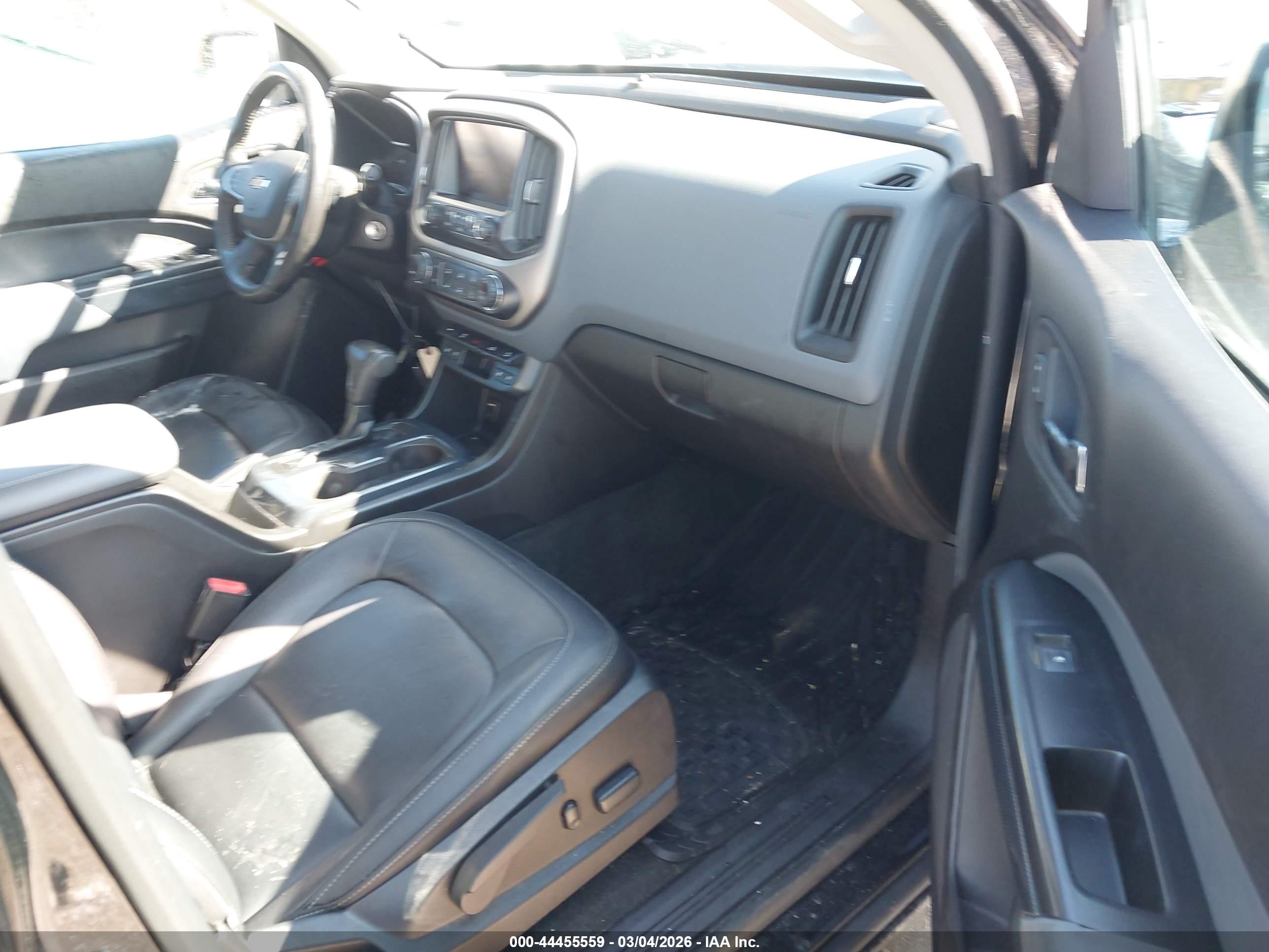 CHEVROLET COLORADO image 5