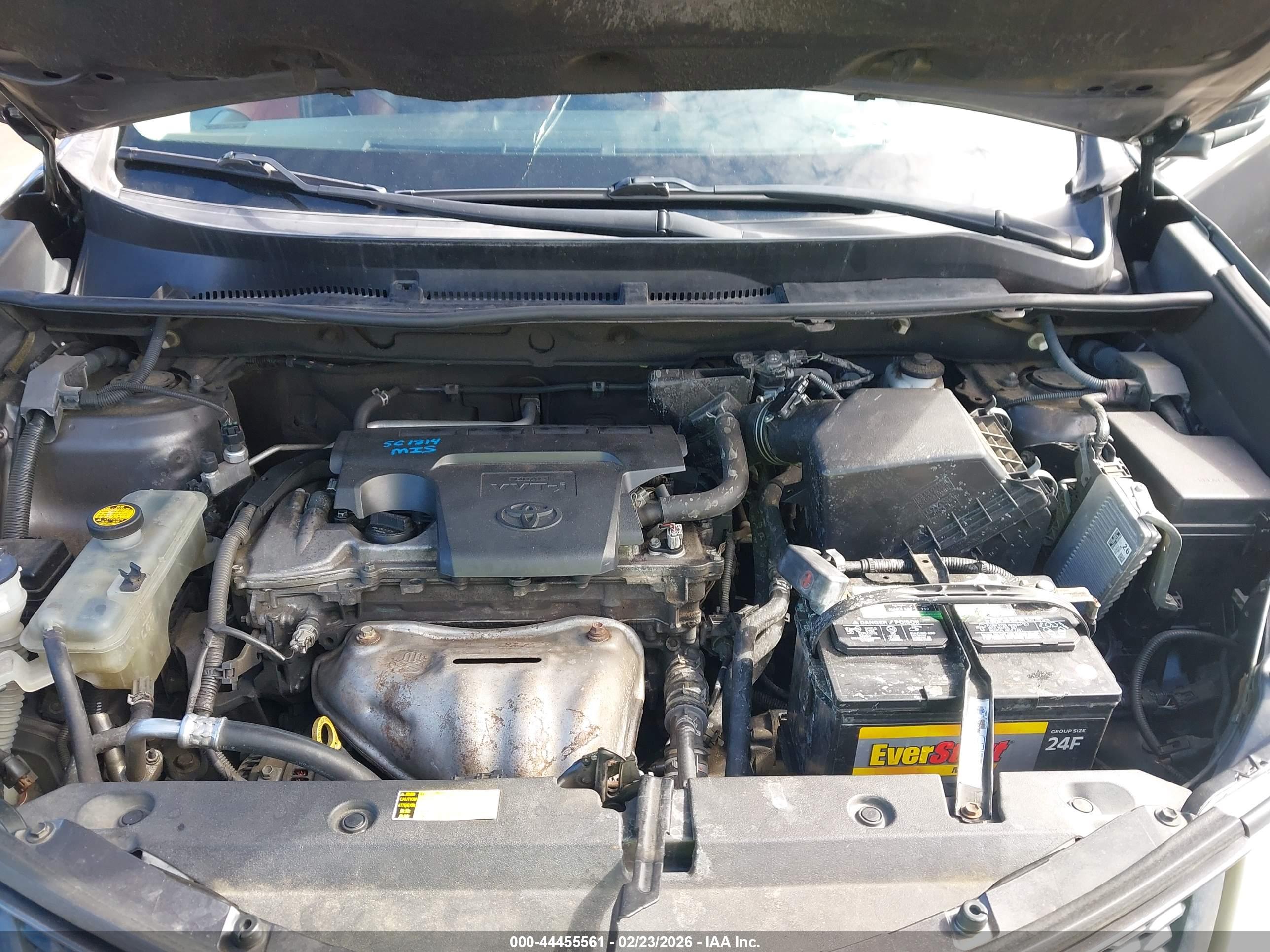 TOYOTA RAV4 image 10