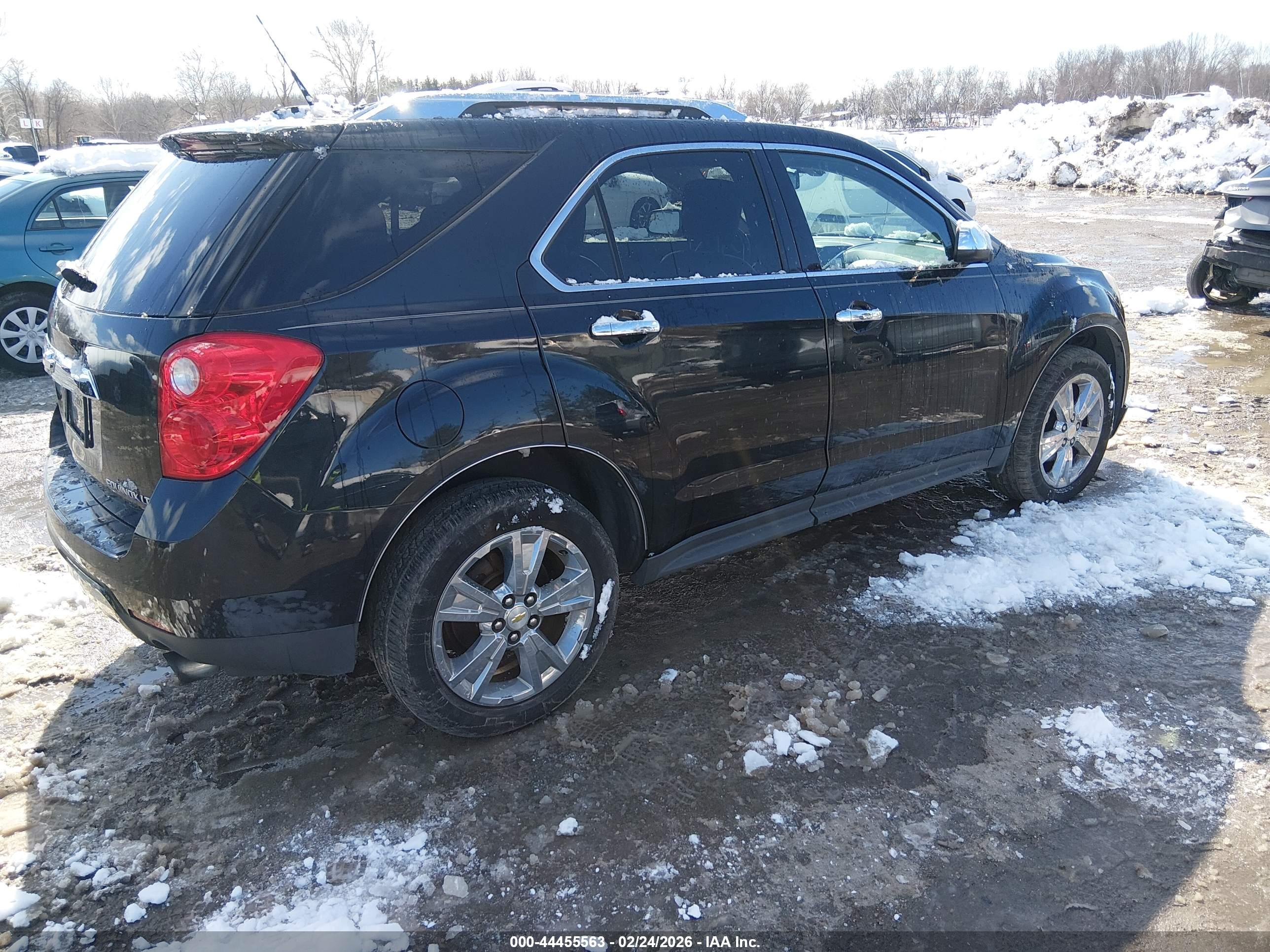 CHEVROLET EQUINOX image 4