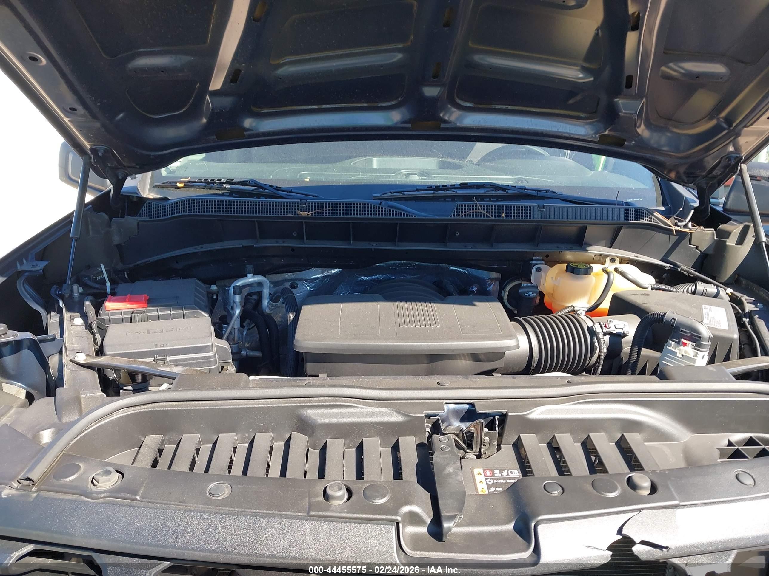 CHEVROLET SILVERADO image 10