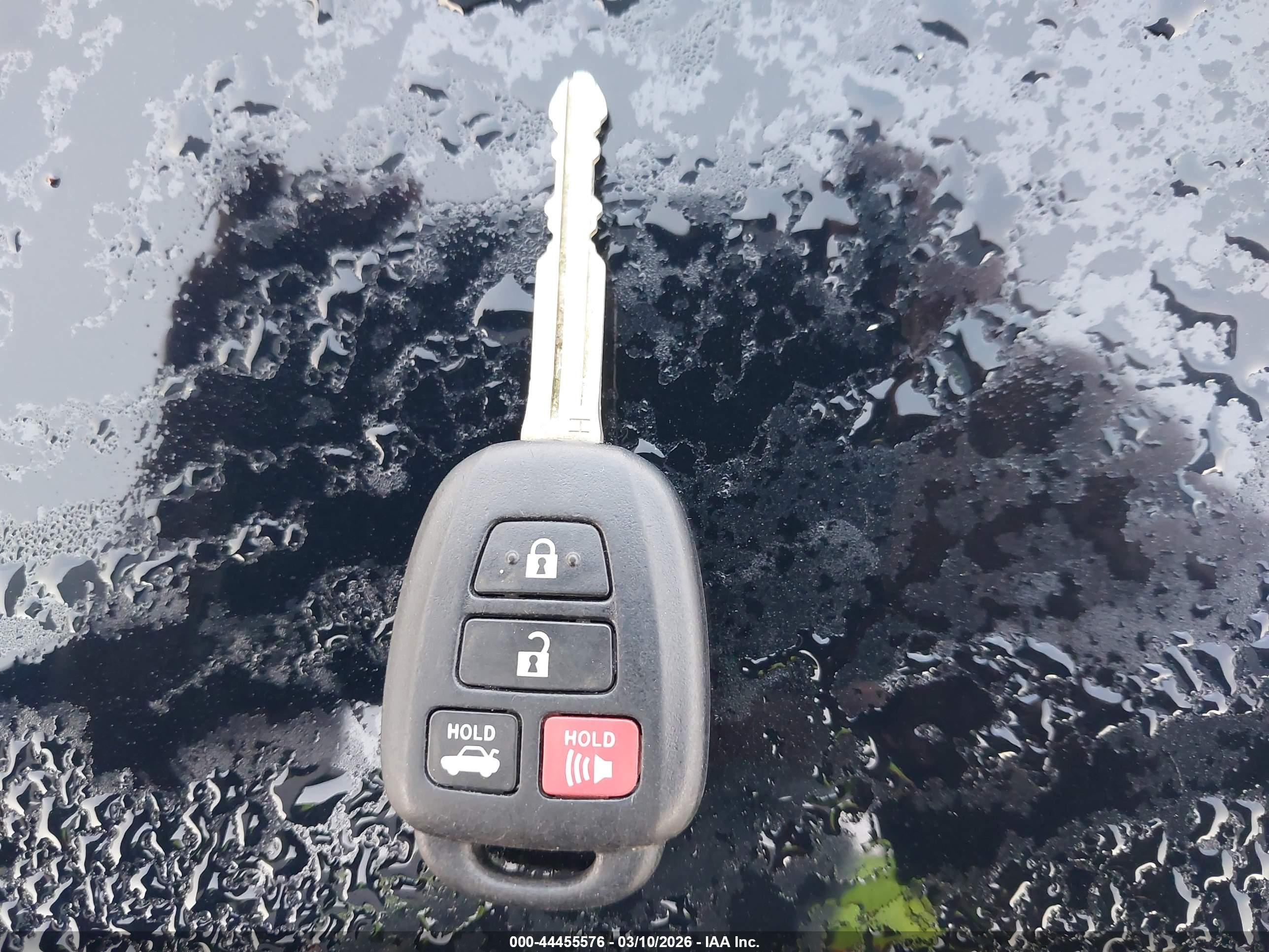 TOYOTA CAMRY image 11