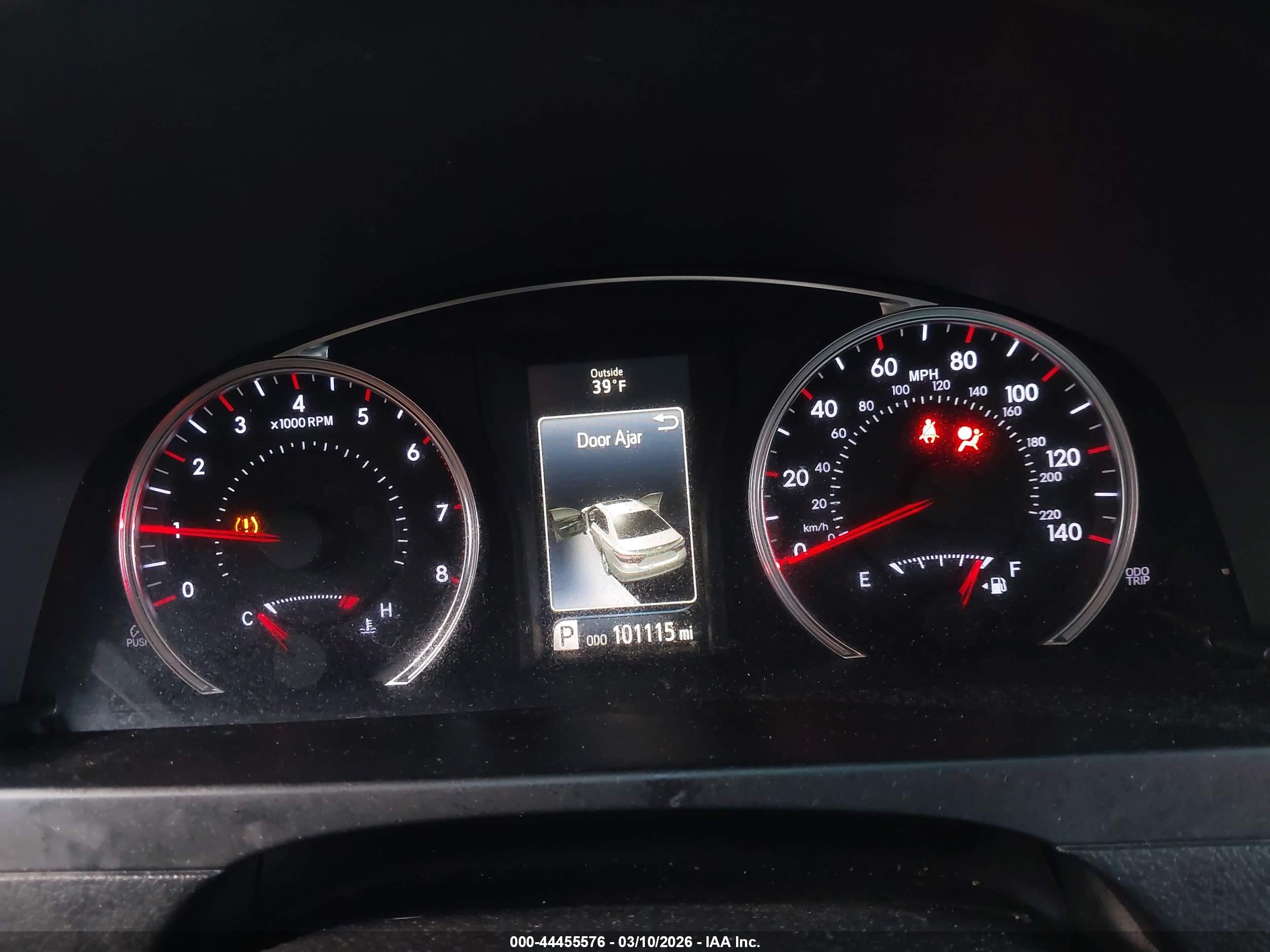 TOYOTA CAMRY image 7