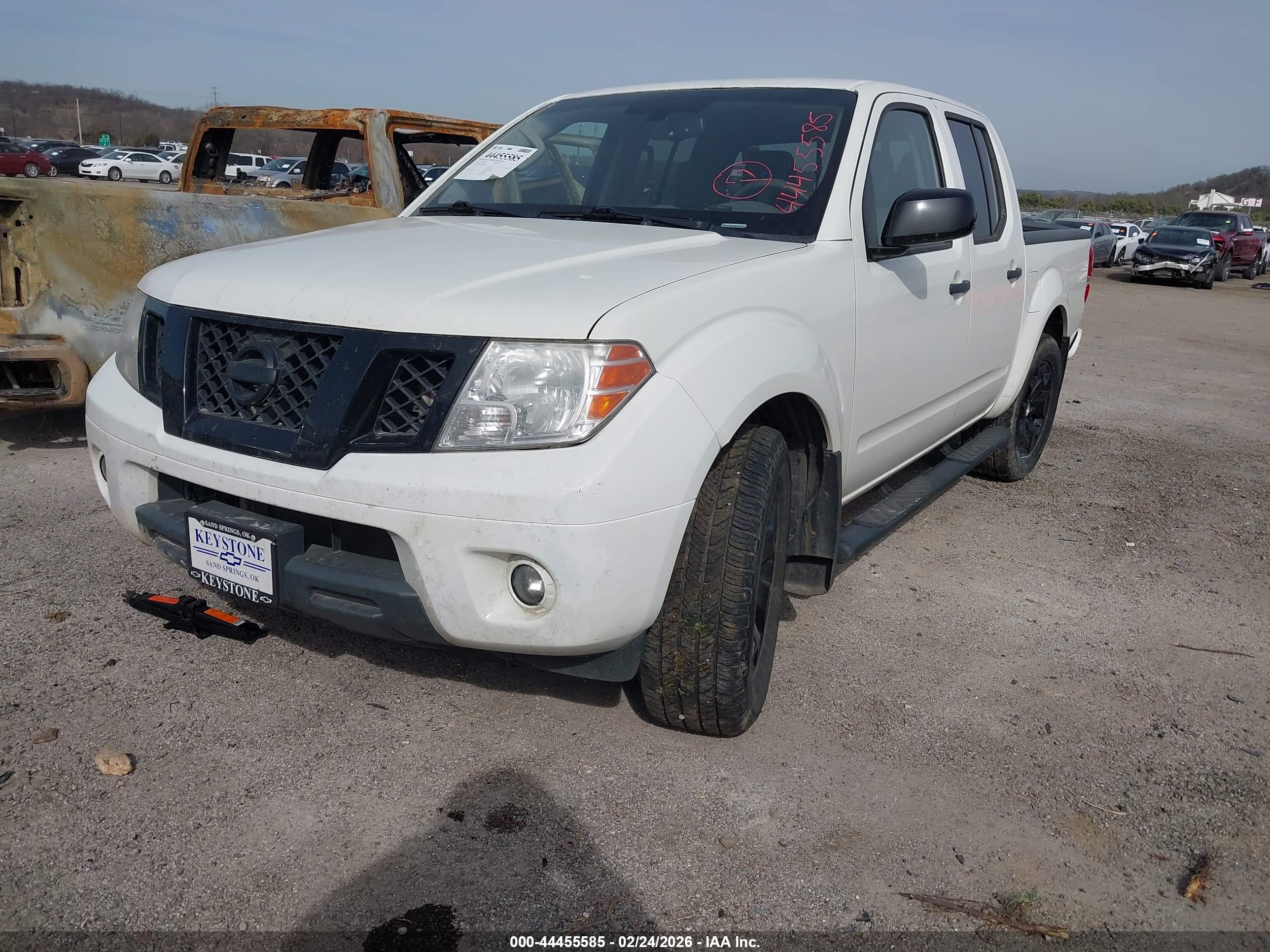 NISSAN FRONTIER image 2