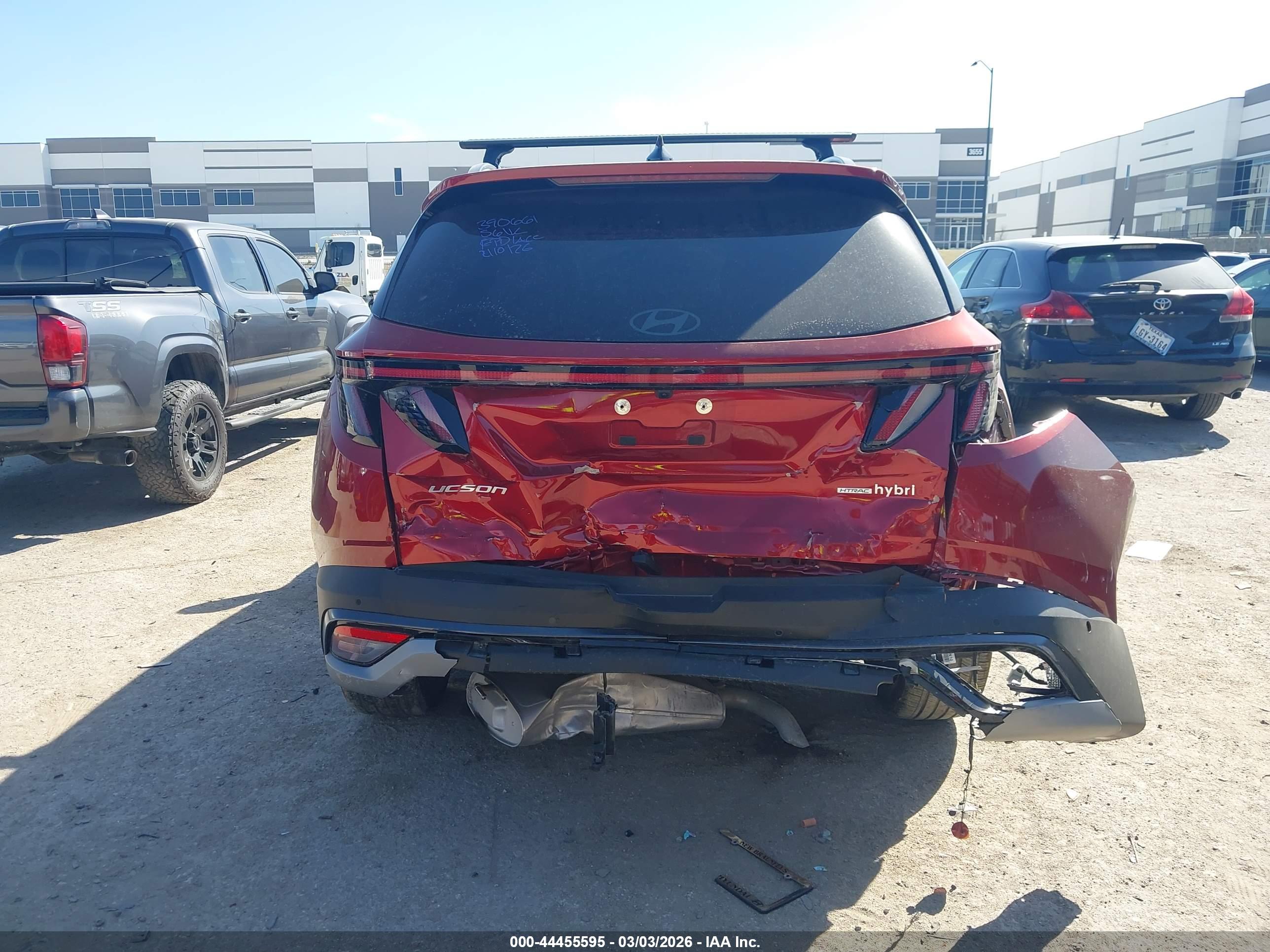 HYUNDAI TUCSON image 6