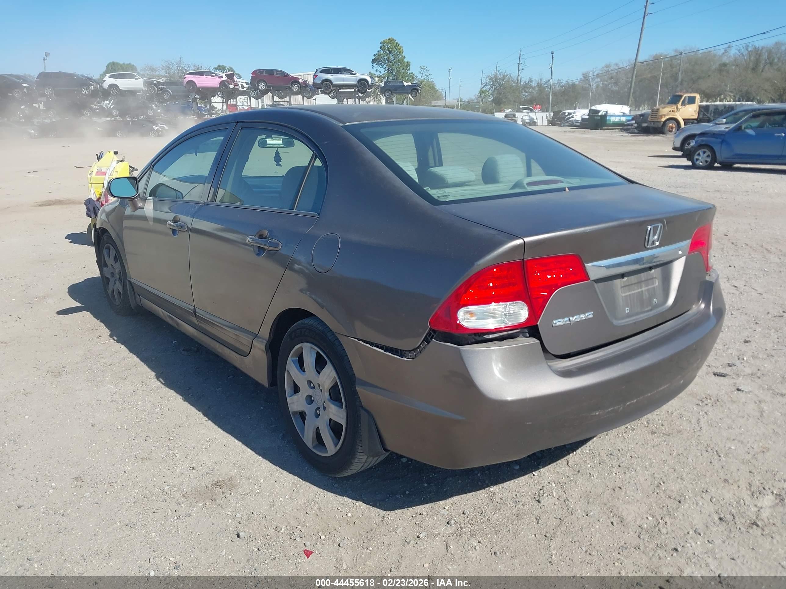 HONDA CIVIC image 3