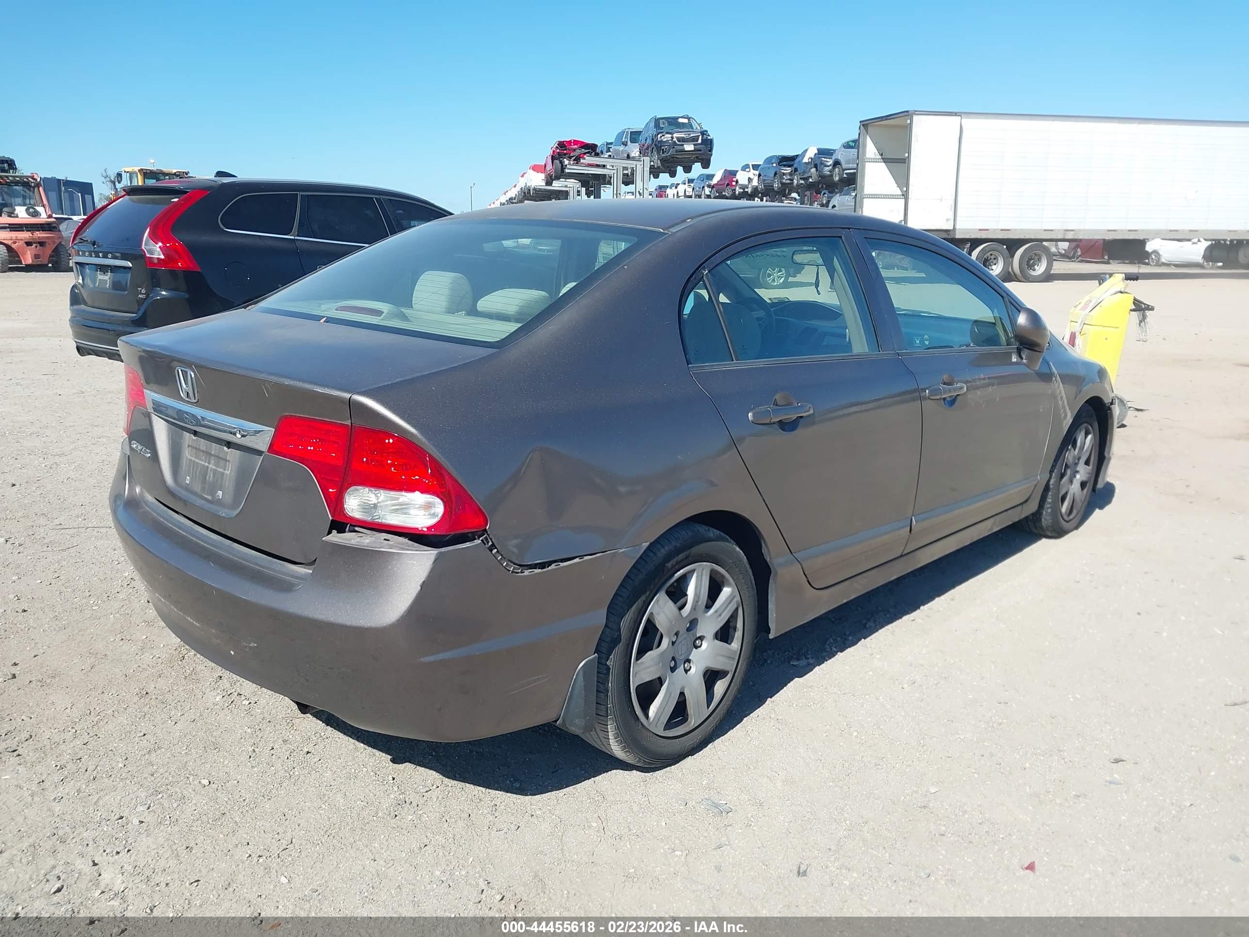 HONDA CIVIC image 4