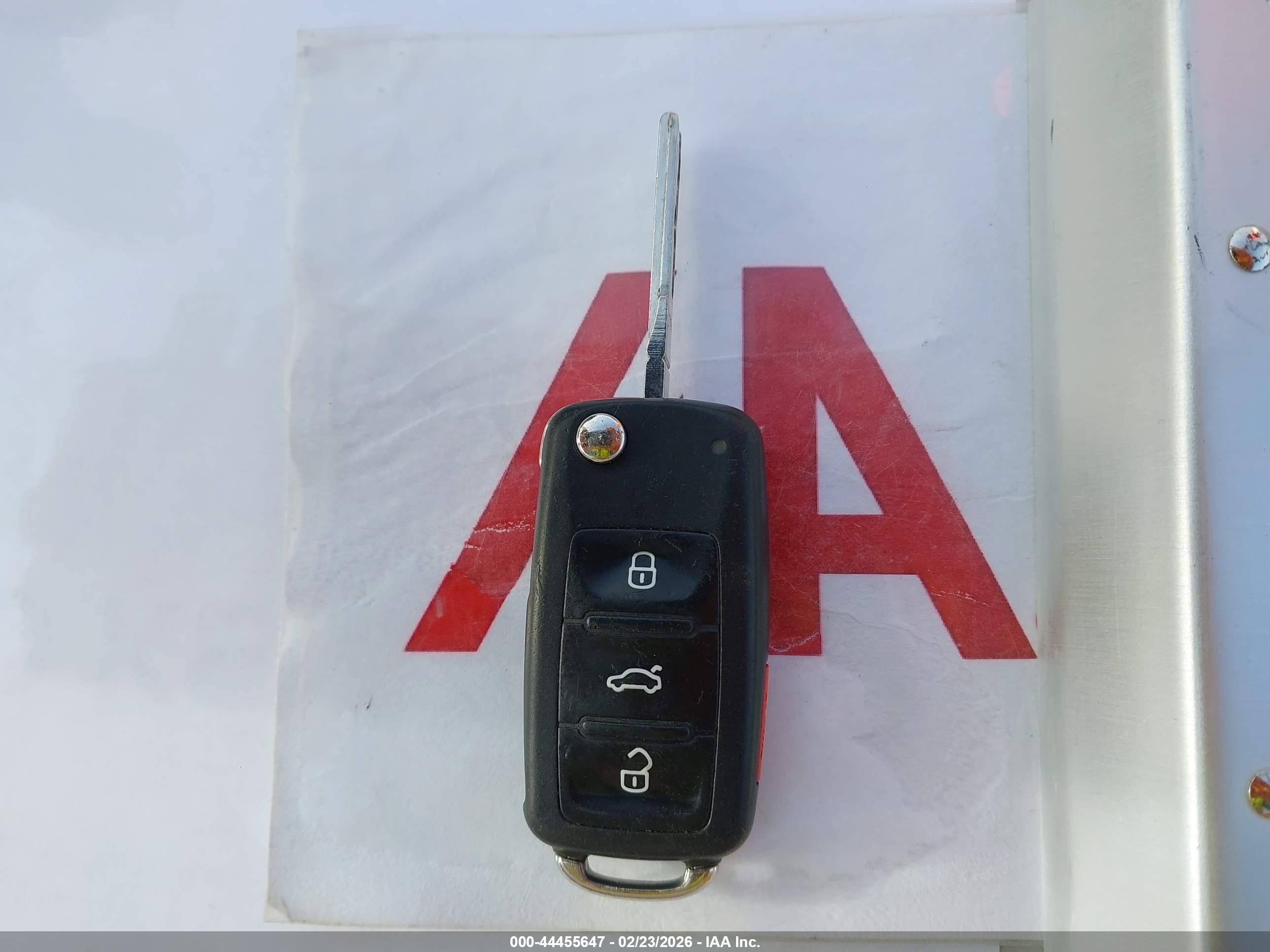 VOLKSWAGEN JETTA image 11