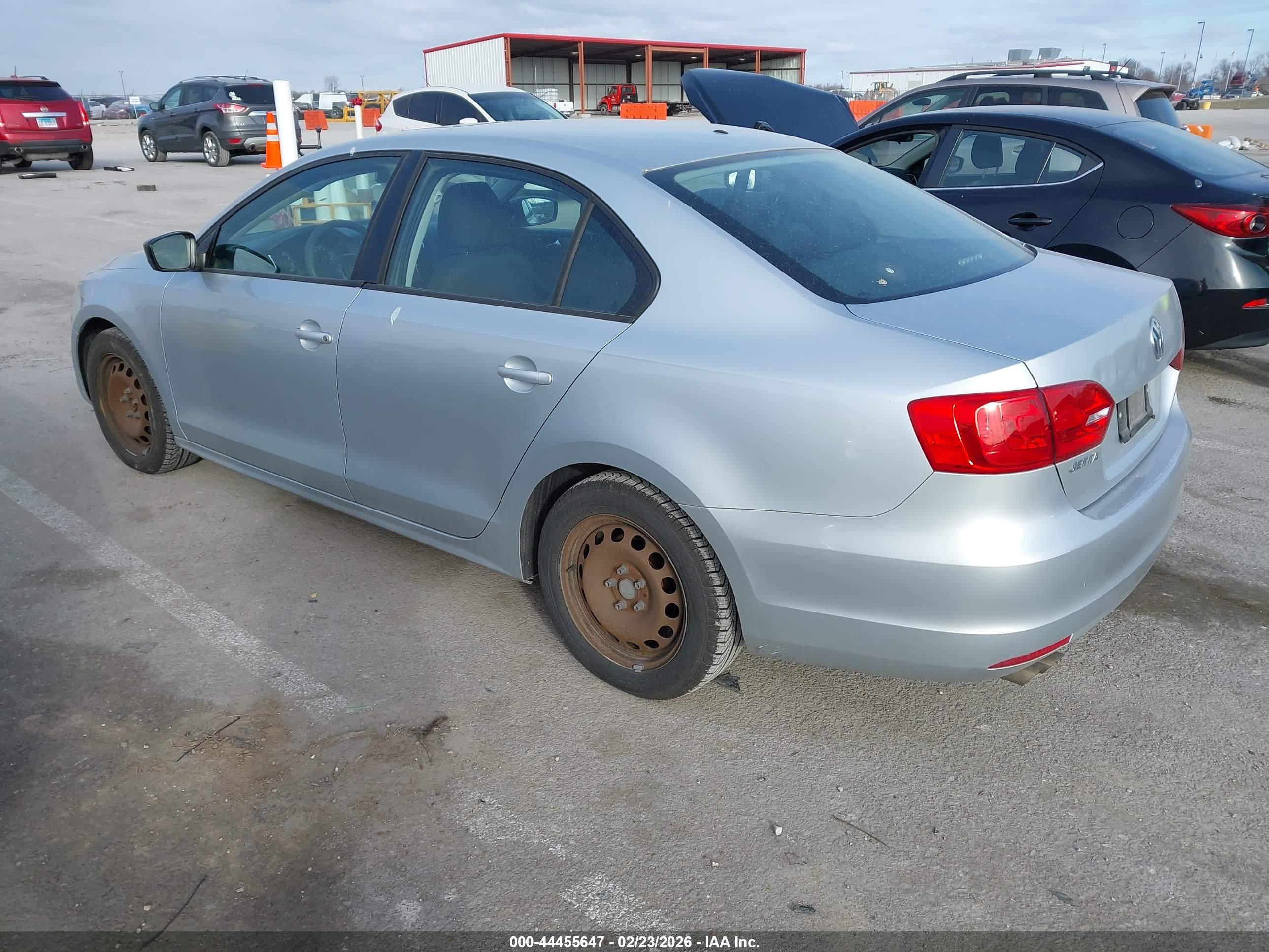 VOLKSWAGEN JETTA image 3