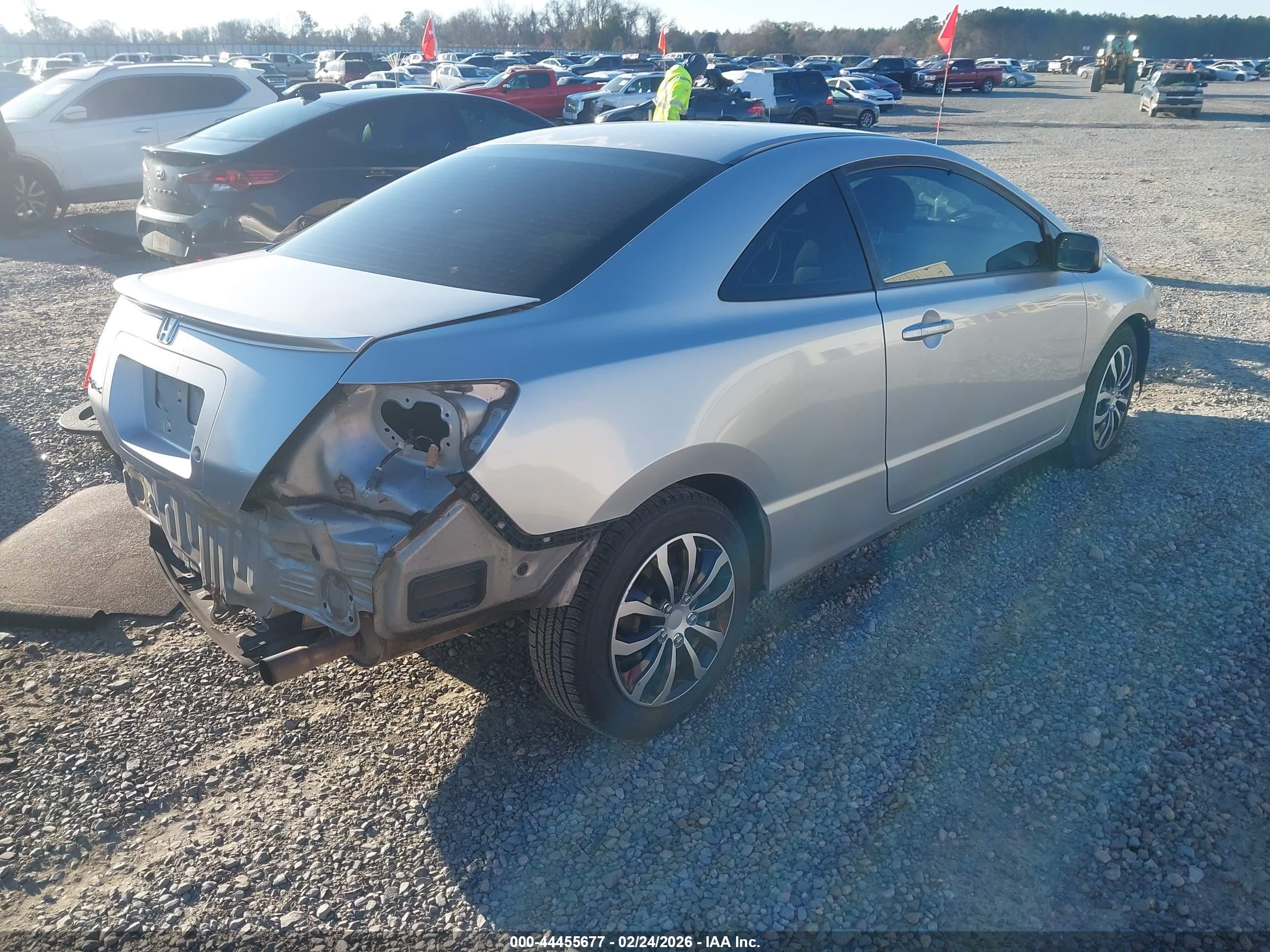HONDA CIVIC image 4
