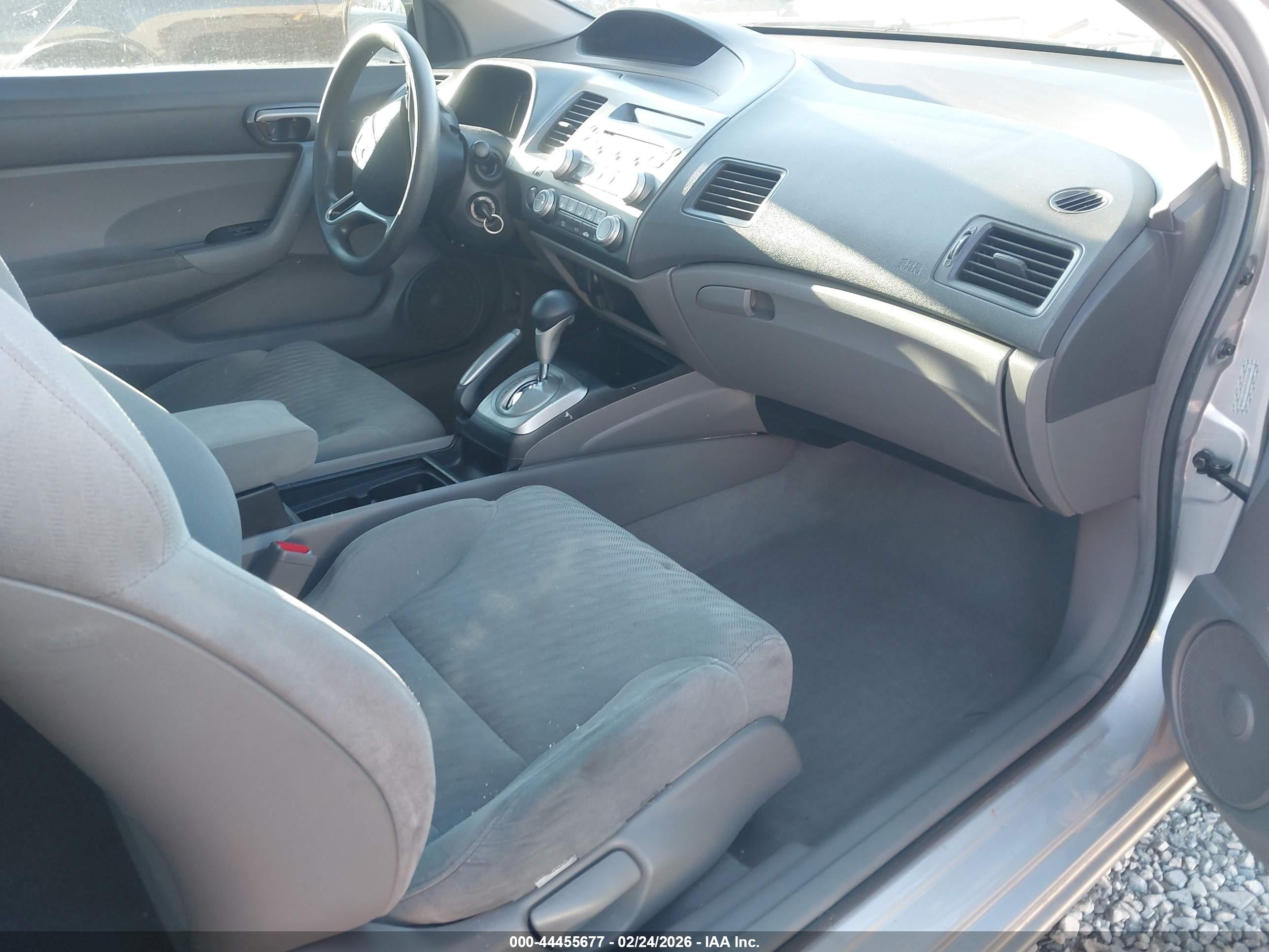 HONDA CIVIC image 5