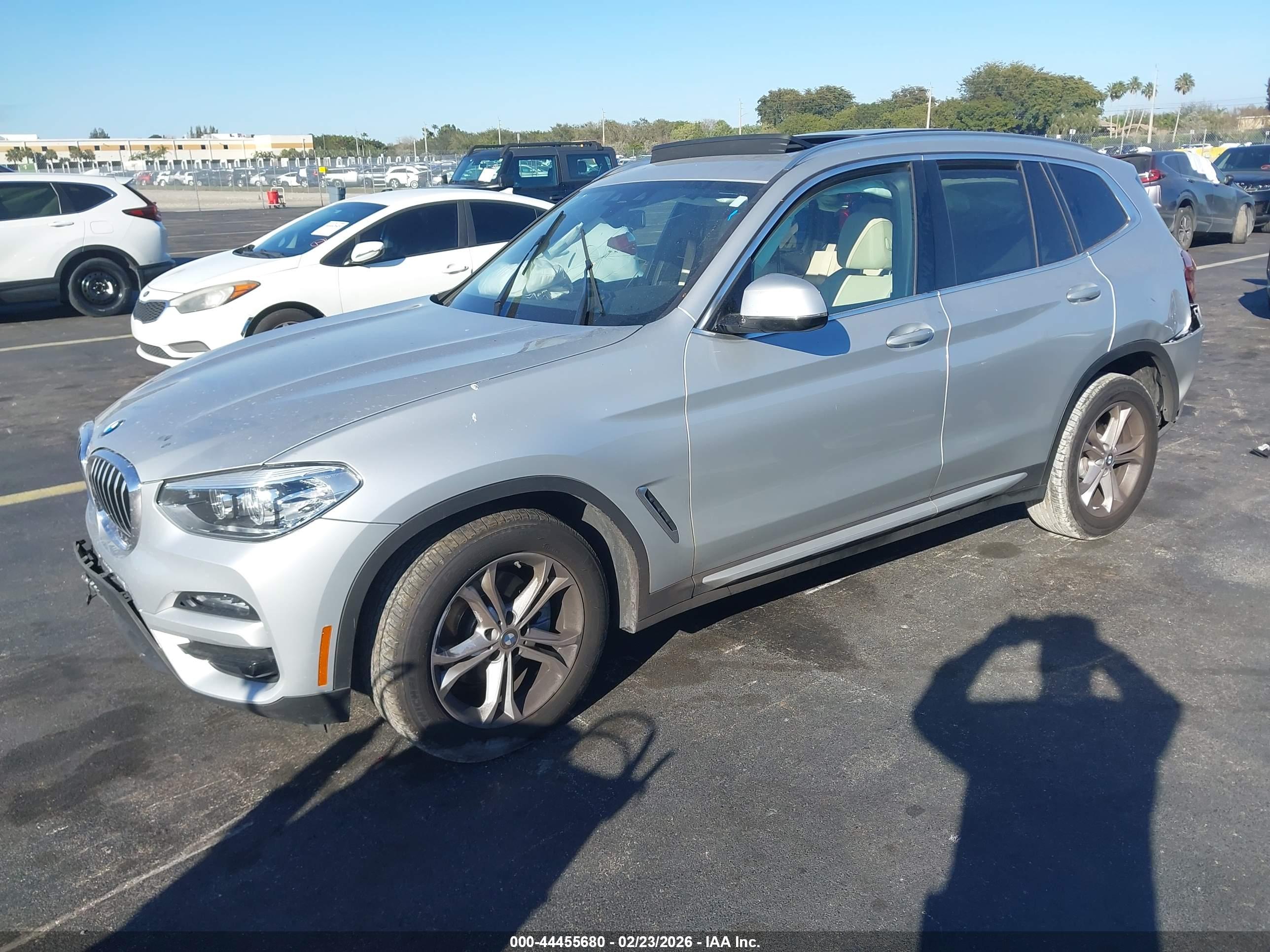 BMW X3 image 2