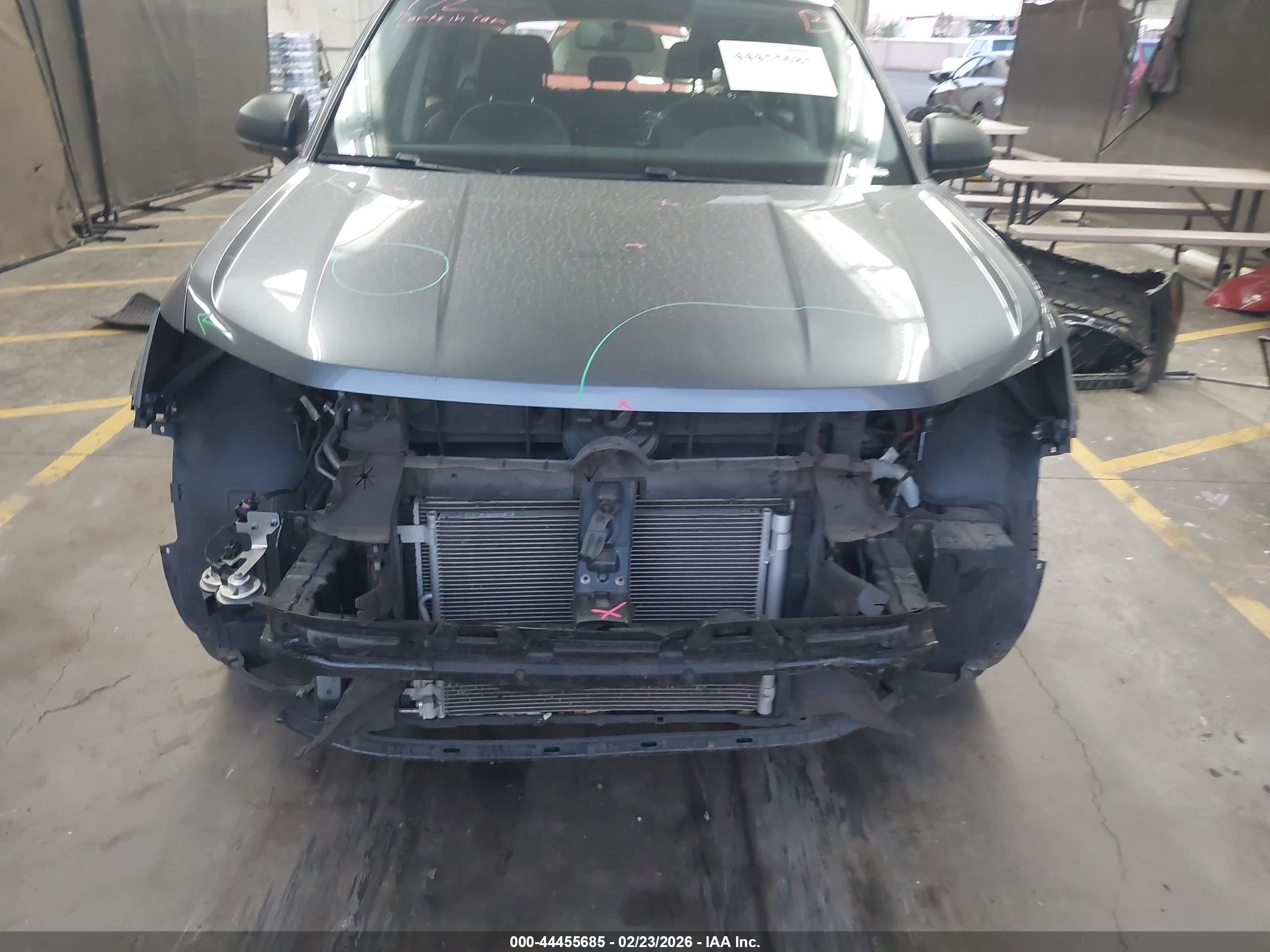 VOLKSWAGEN TAOS image 6