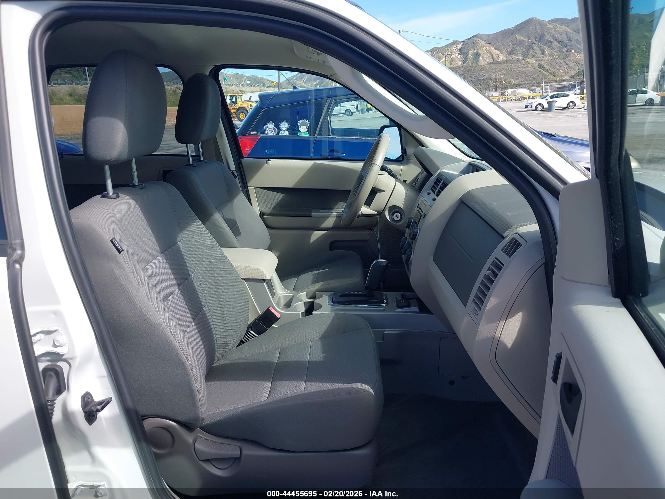 FORD ESCAPE image 5
