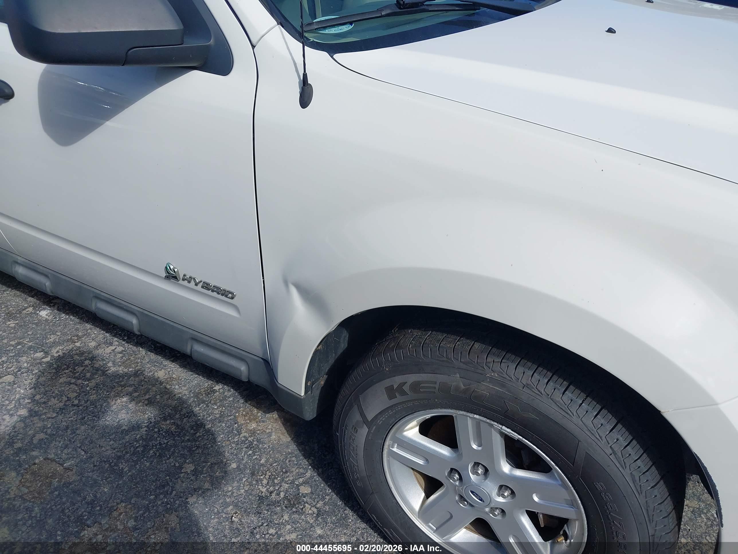 FORD ESCAPE image 6