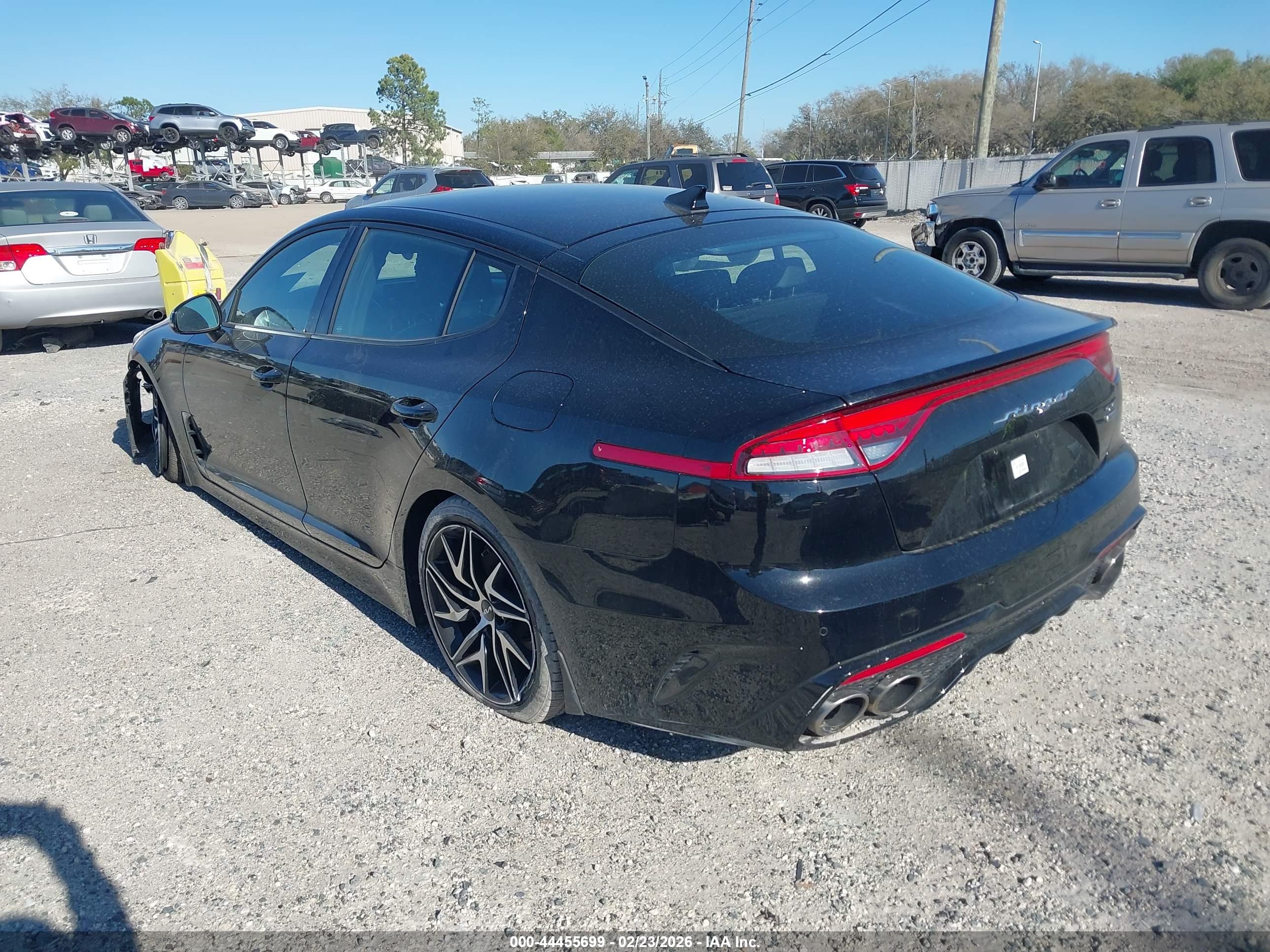 KIA STINGER image 3