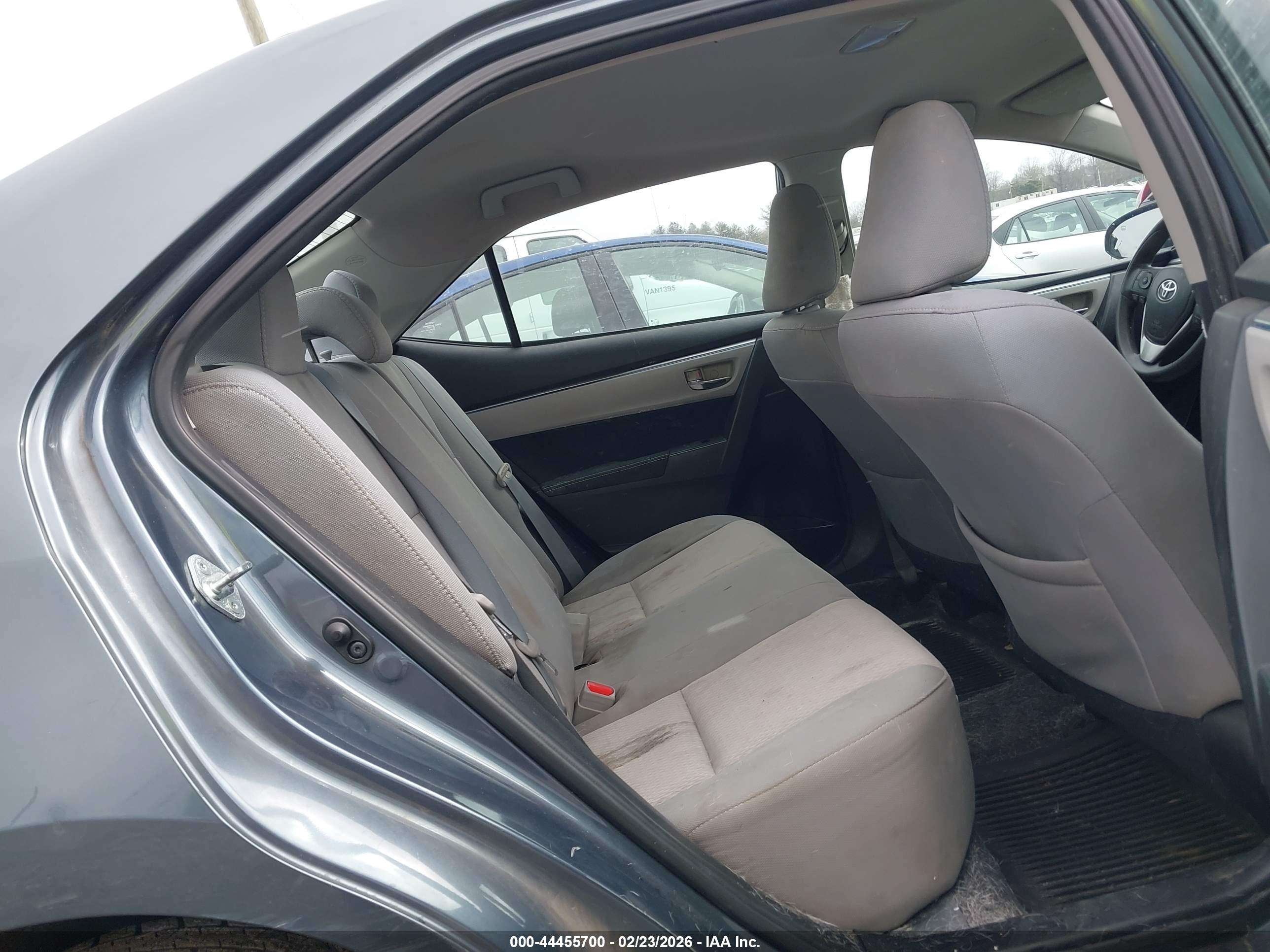 TOYOTA COROLLA image 8