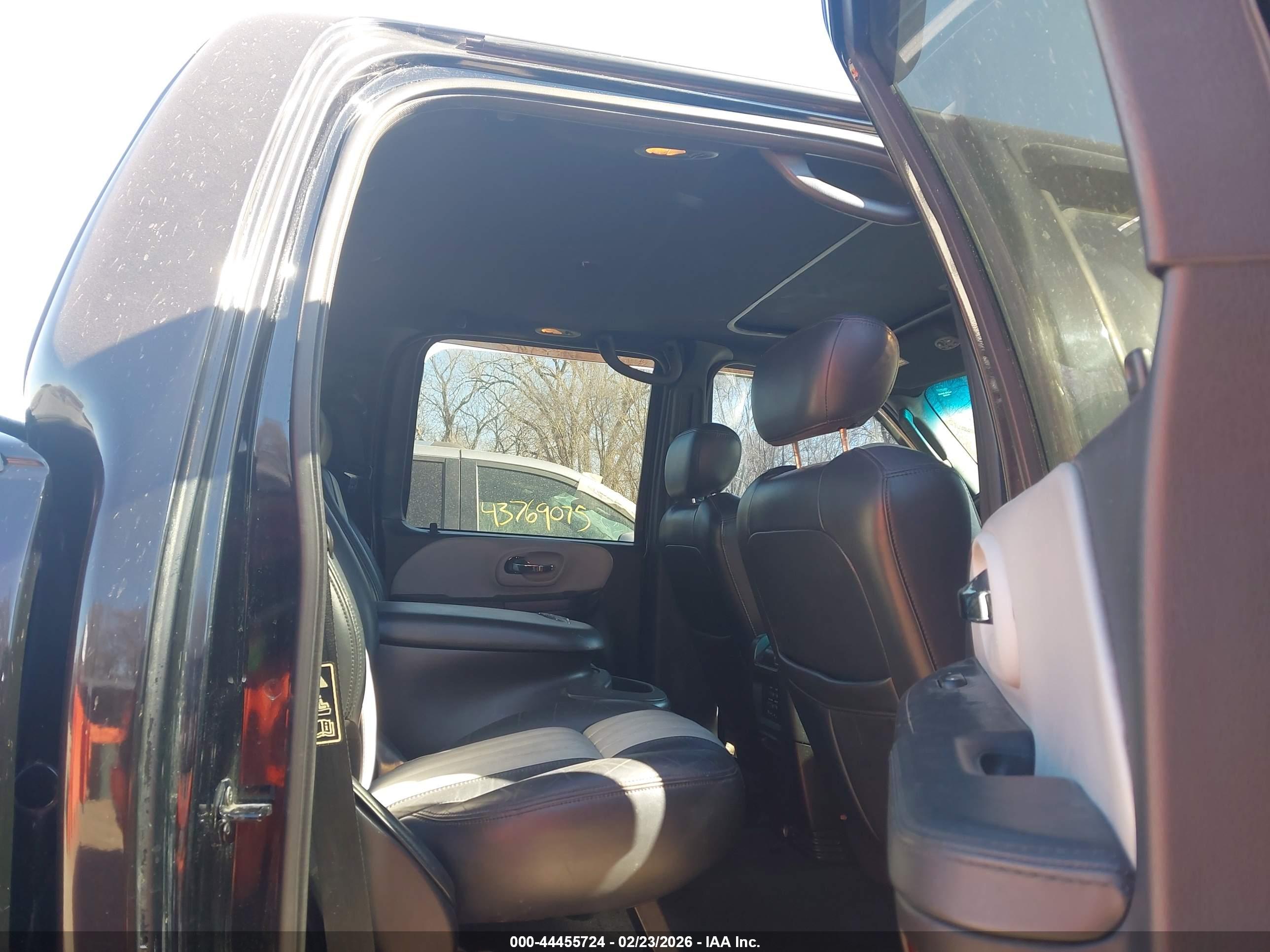 FORD F-150 image 8
