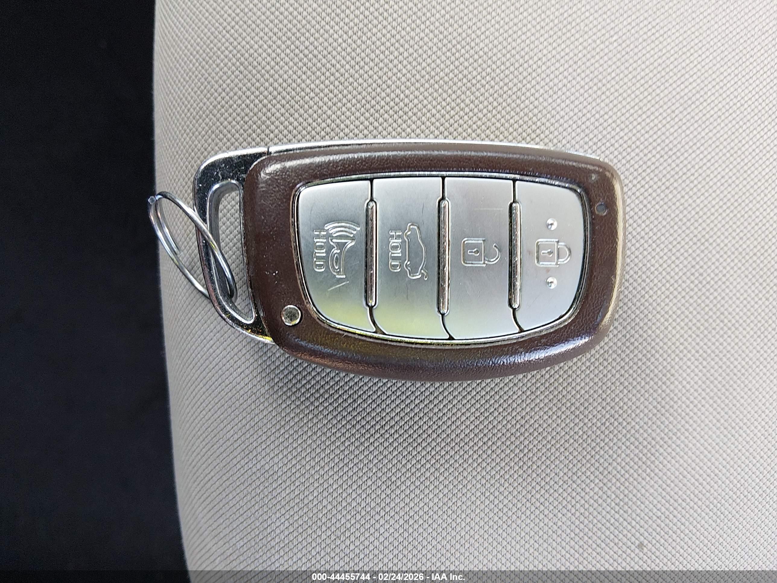 HYUNDAI SONATA image 11