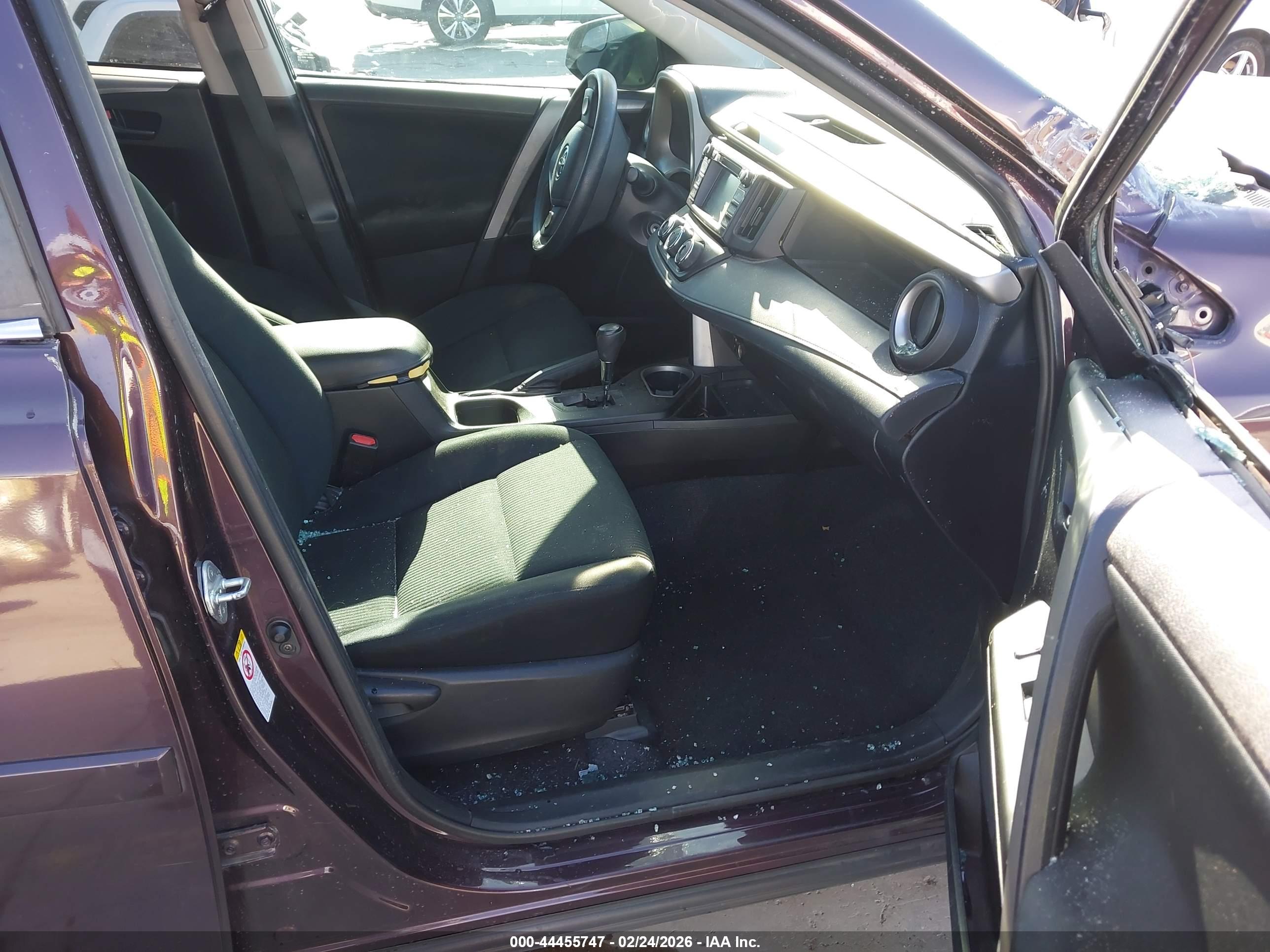 TOYOTA RAV4 image 5