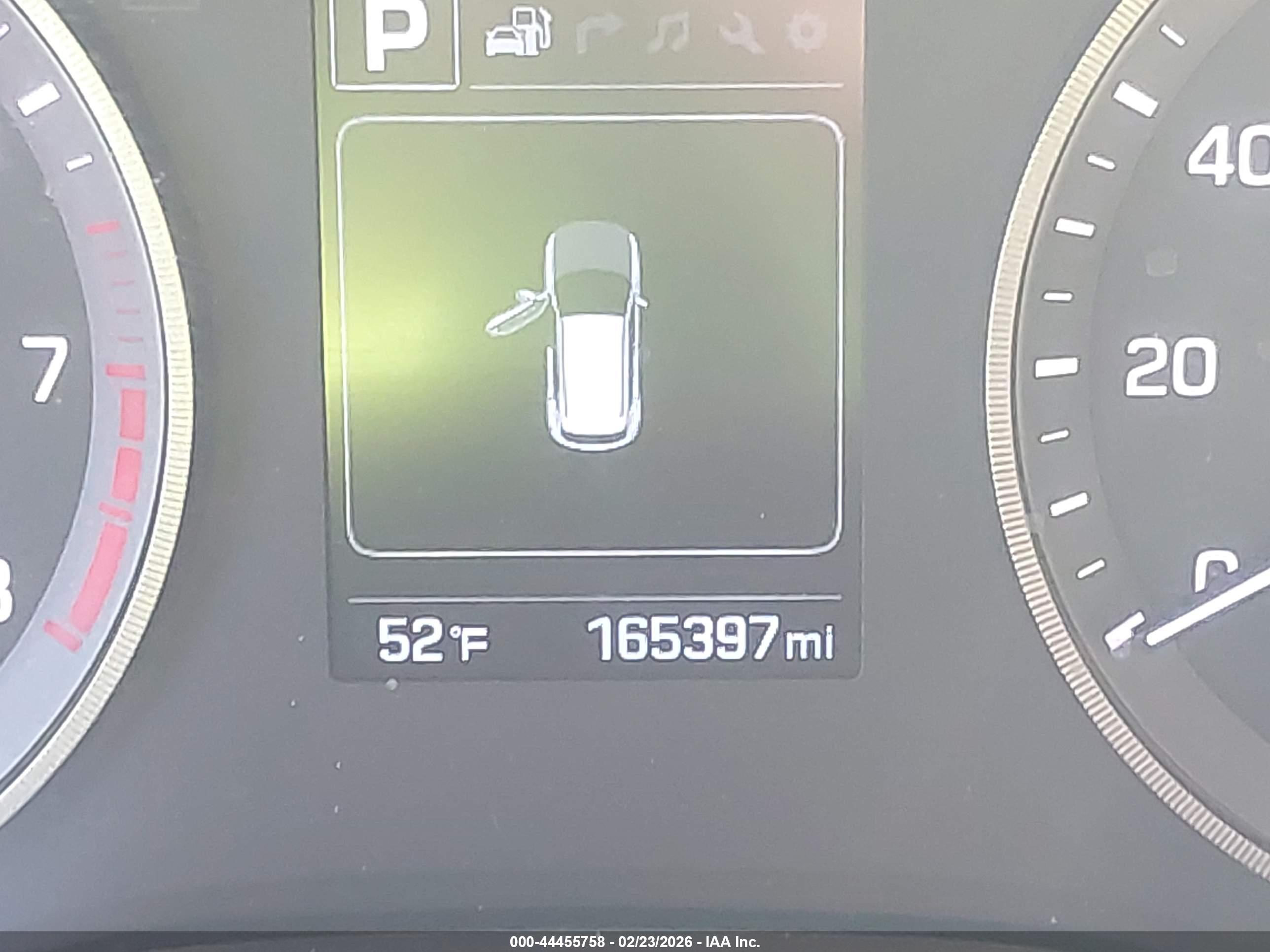 HYUNDAI TUCSON image 7