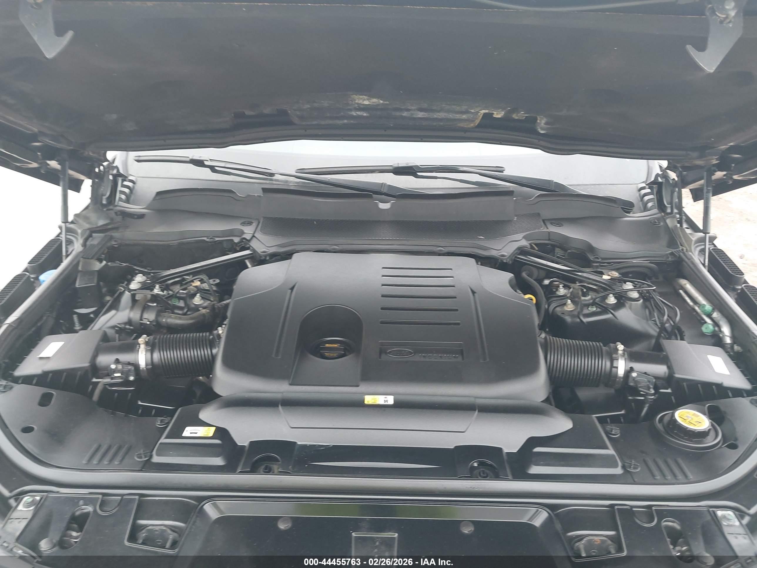 LAND ROVER image 10