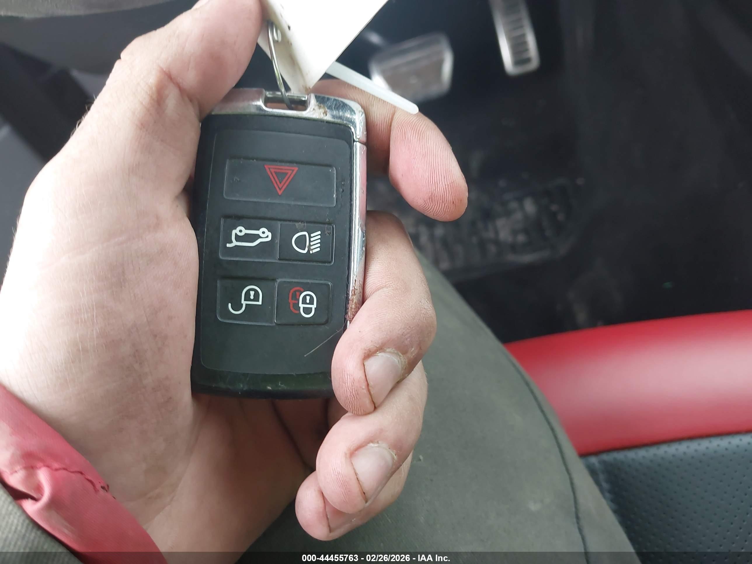 LAND ROVER image 11
