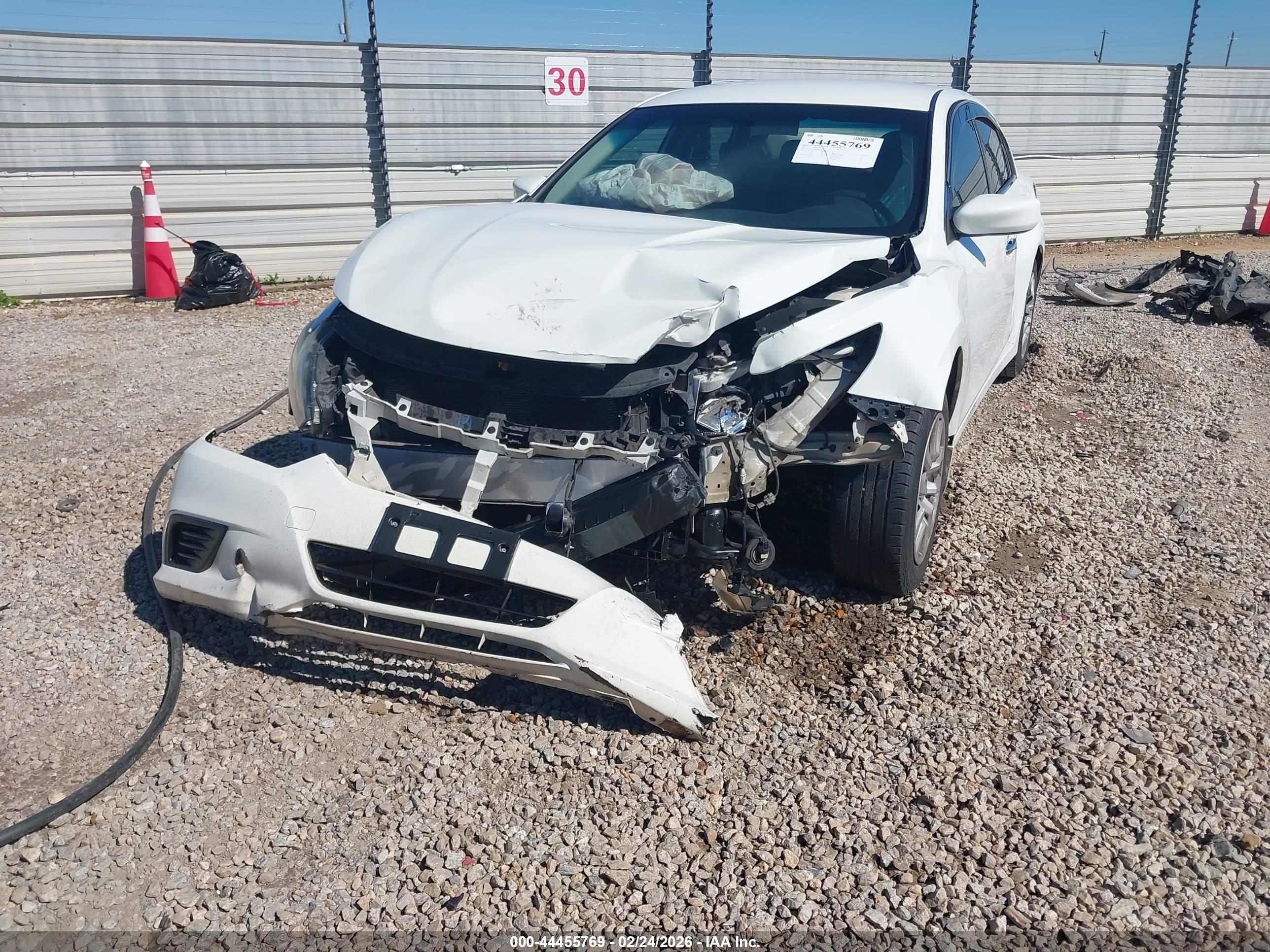 NISSAN ALTIMA image 6