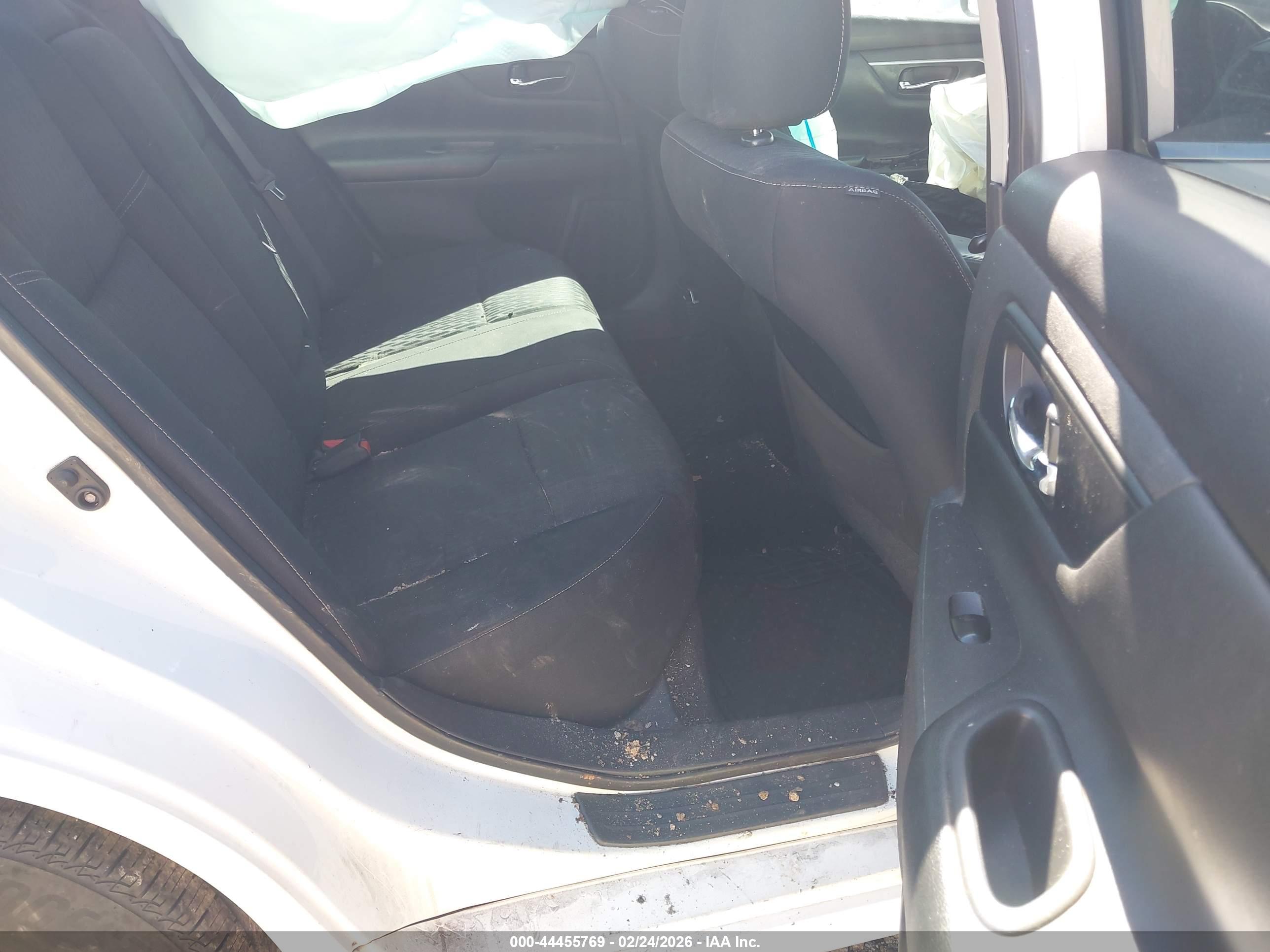 NISSAN ALTIMA image 8