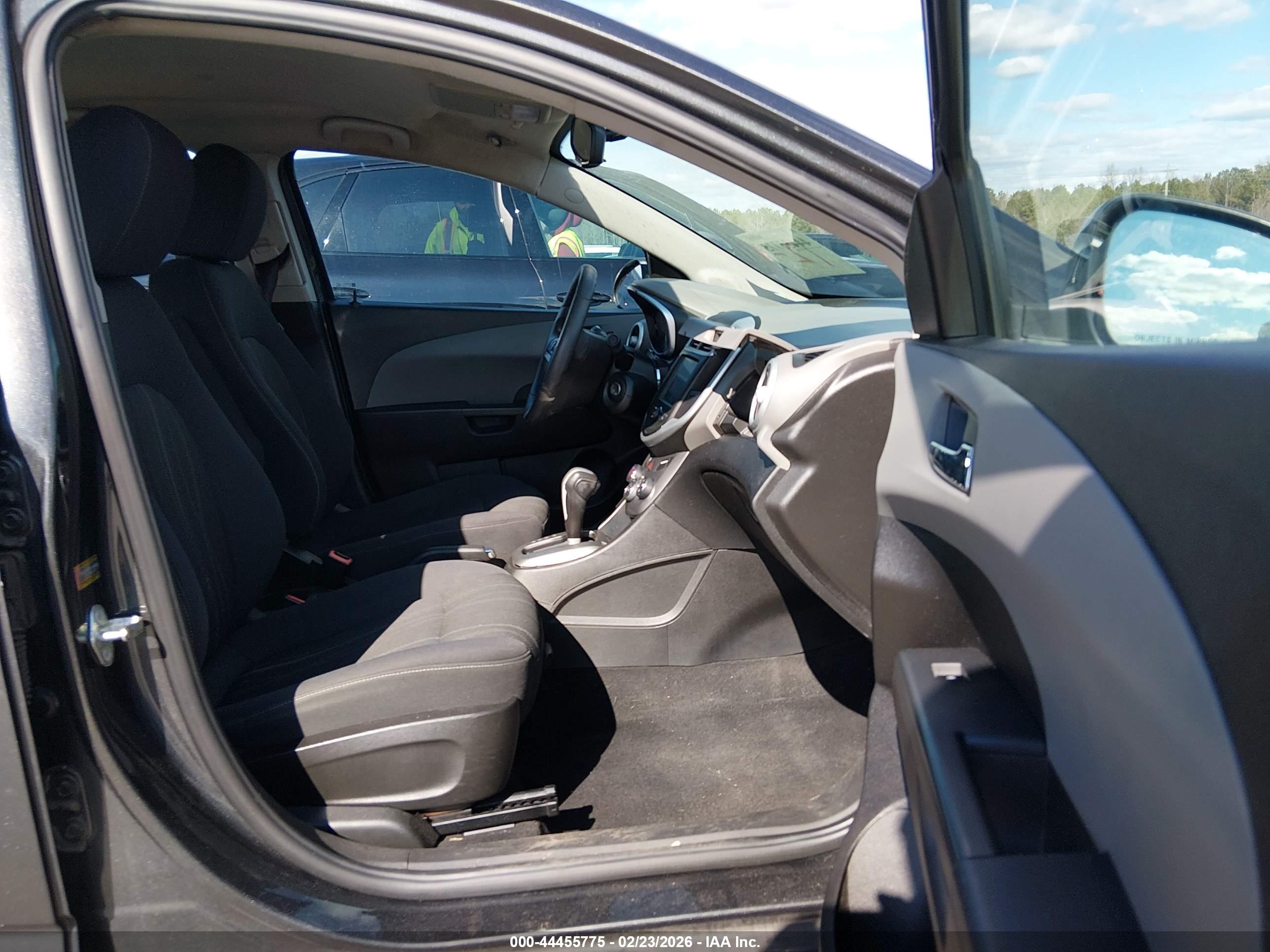 CHEVROLET SONIC image 5