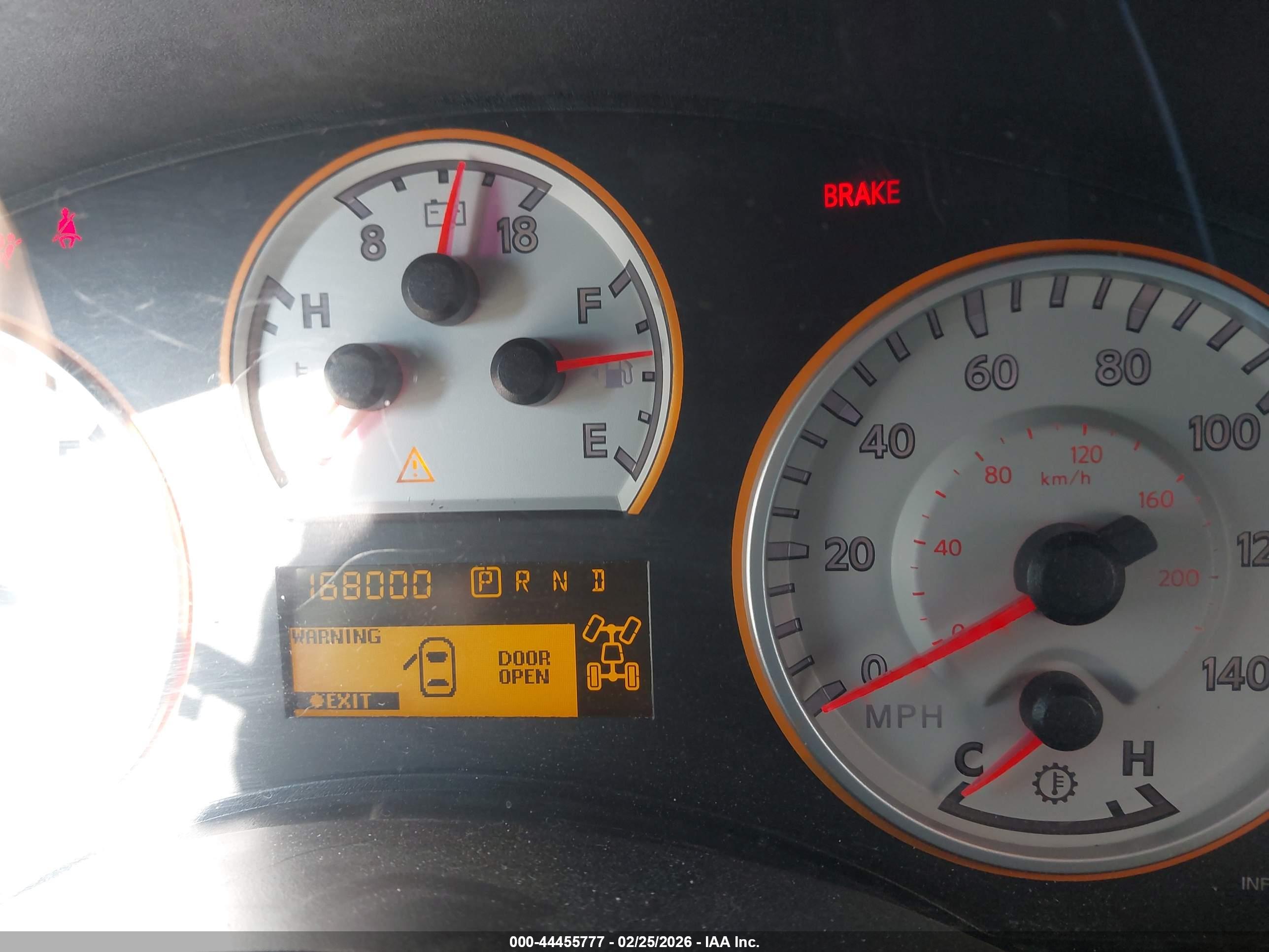 NISSAN TITAN image 7