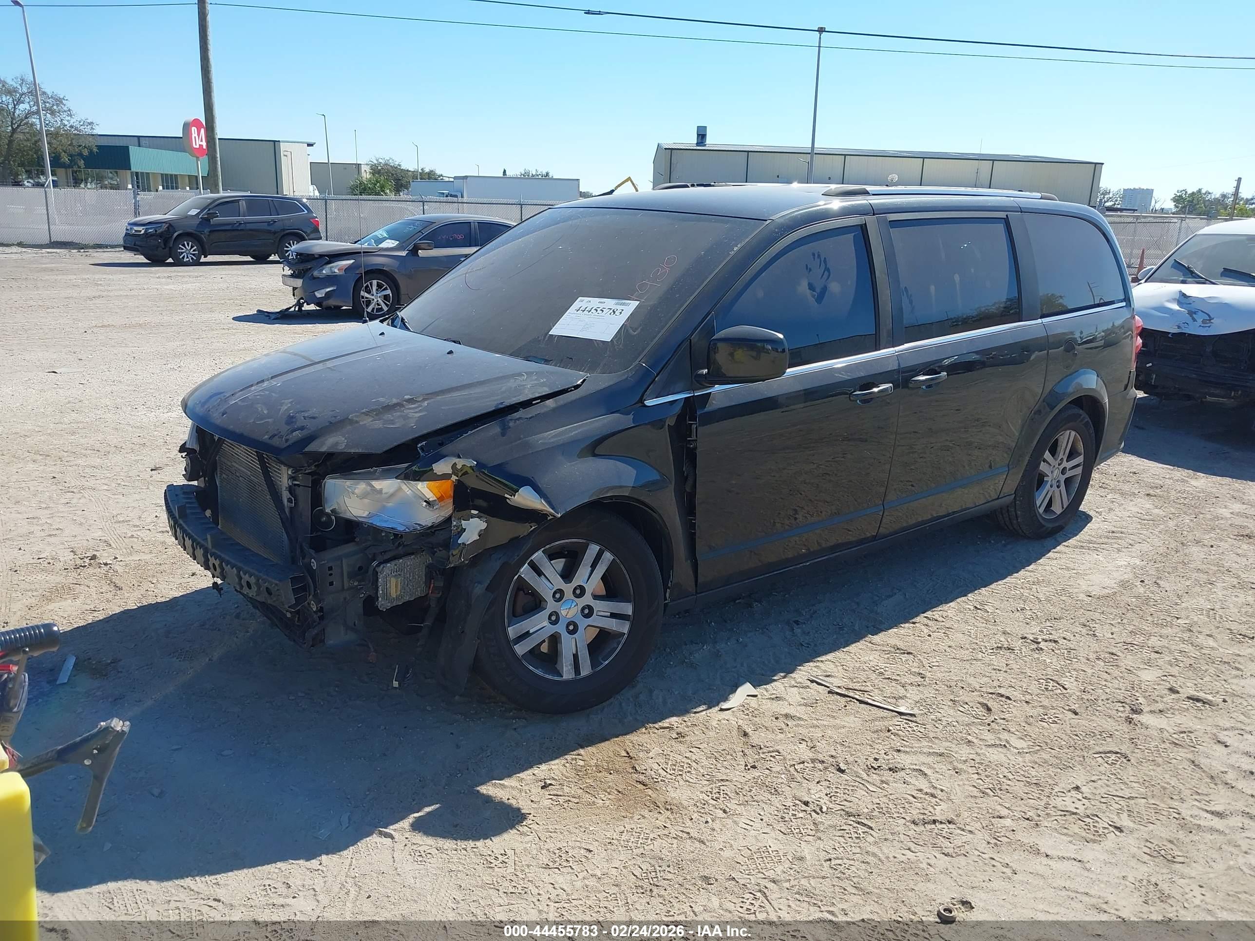 DODGE GRAND image 2