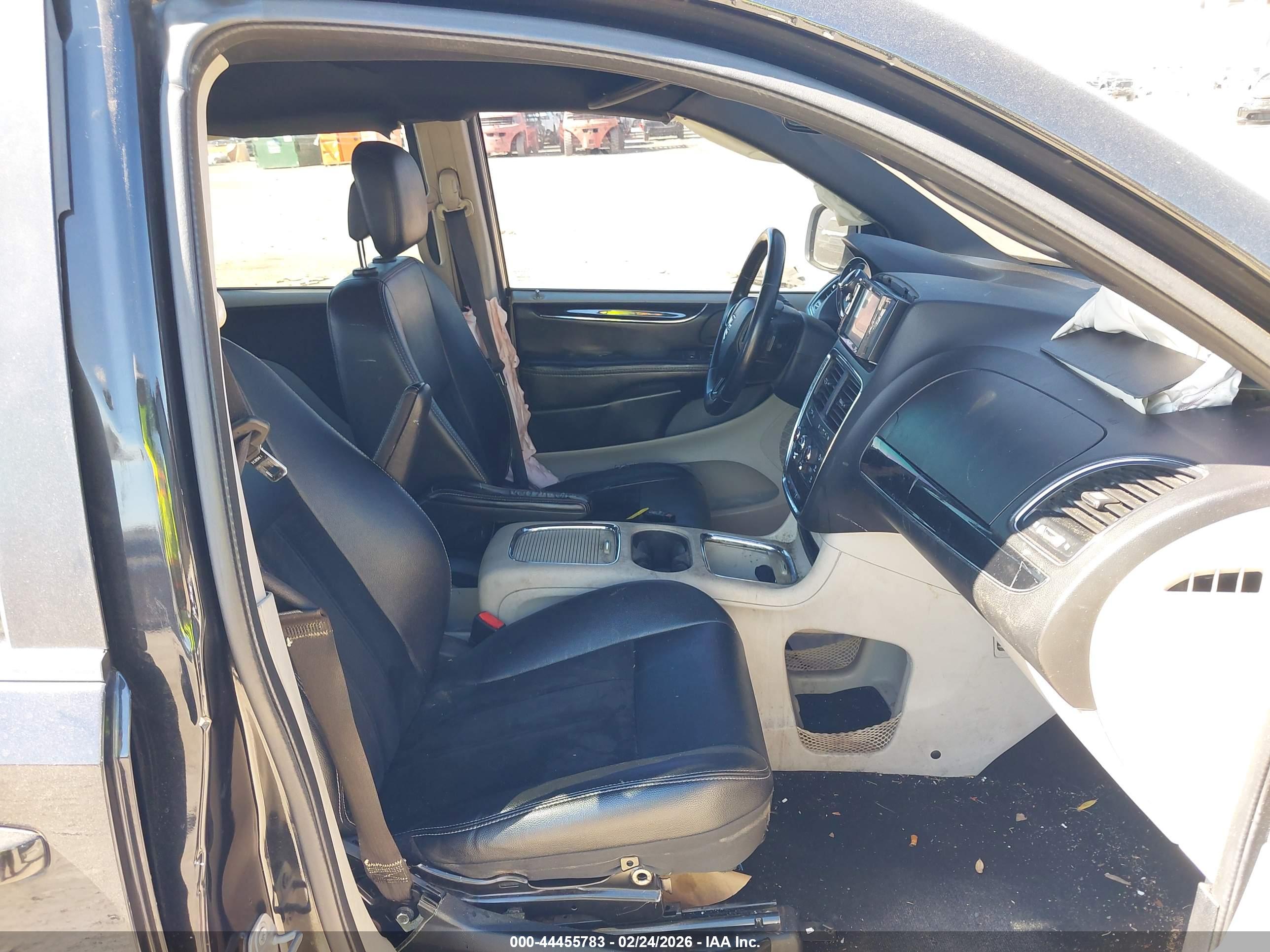 DODGE GRAND image 5