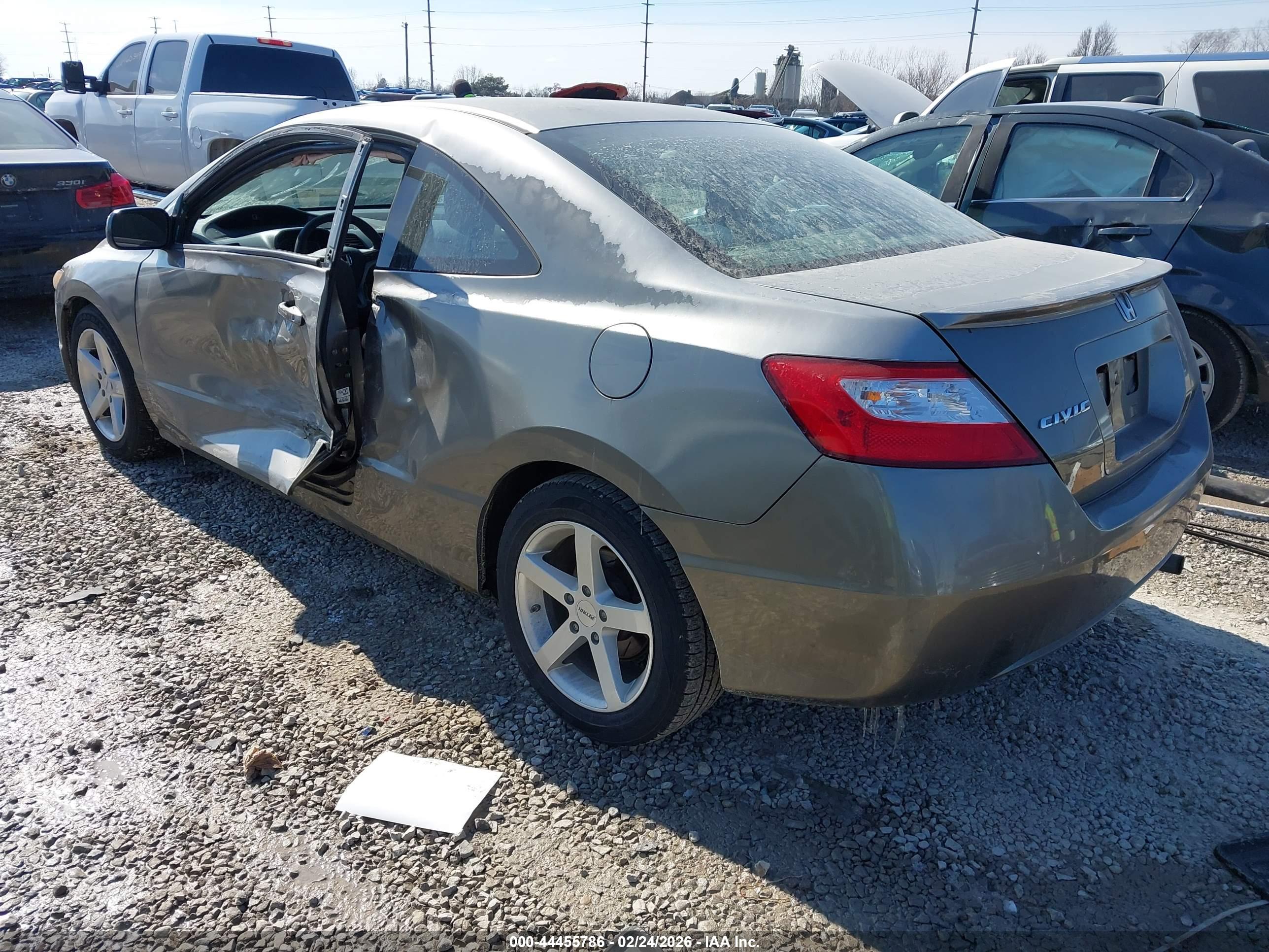 HONDA CIVIC image 3