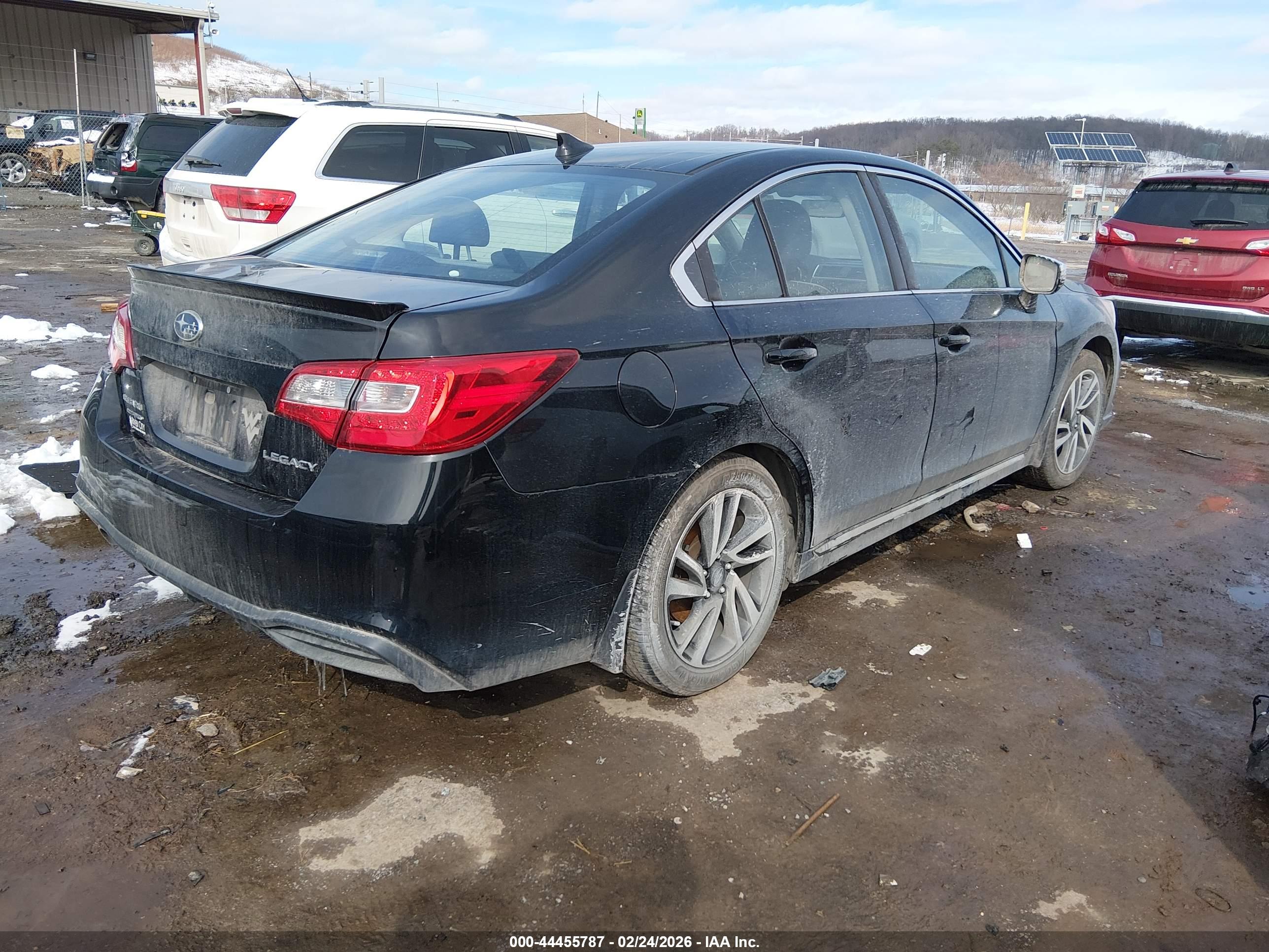 SUBARU LEGACY image 4