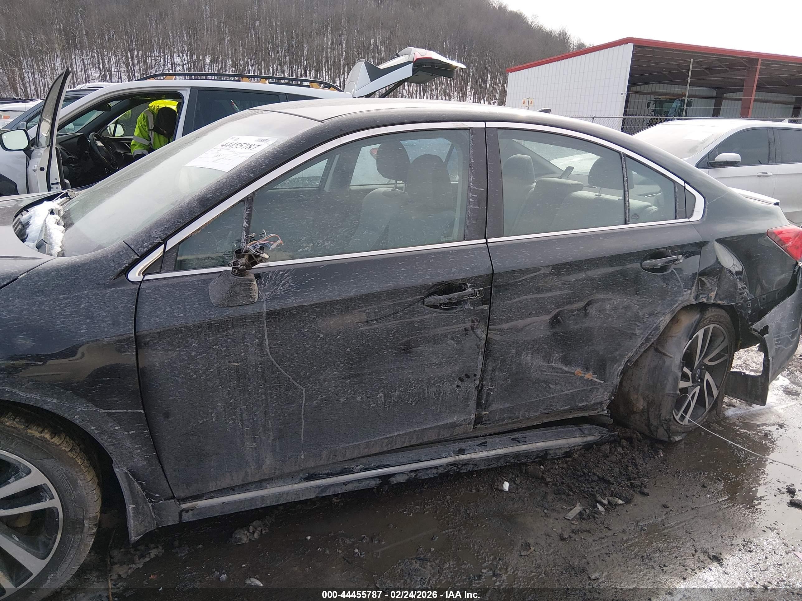 SUBARU LEGACY image 6